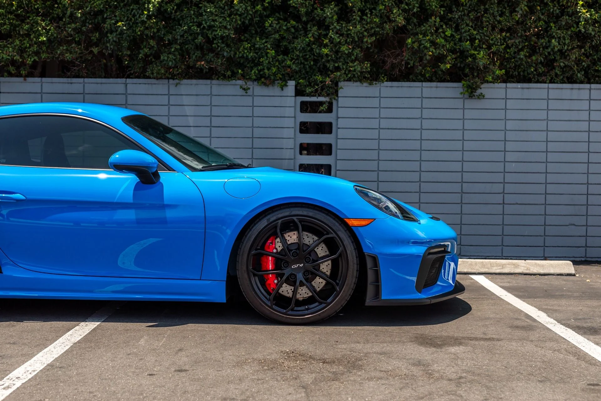 mph009_2946007192_Used_2023_Porsche_718_Cayman_GT_4_1721258202_a990b13dc4