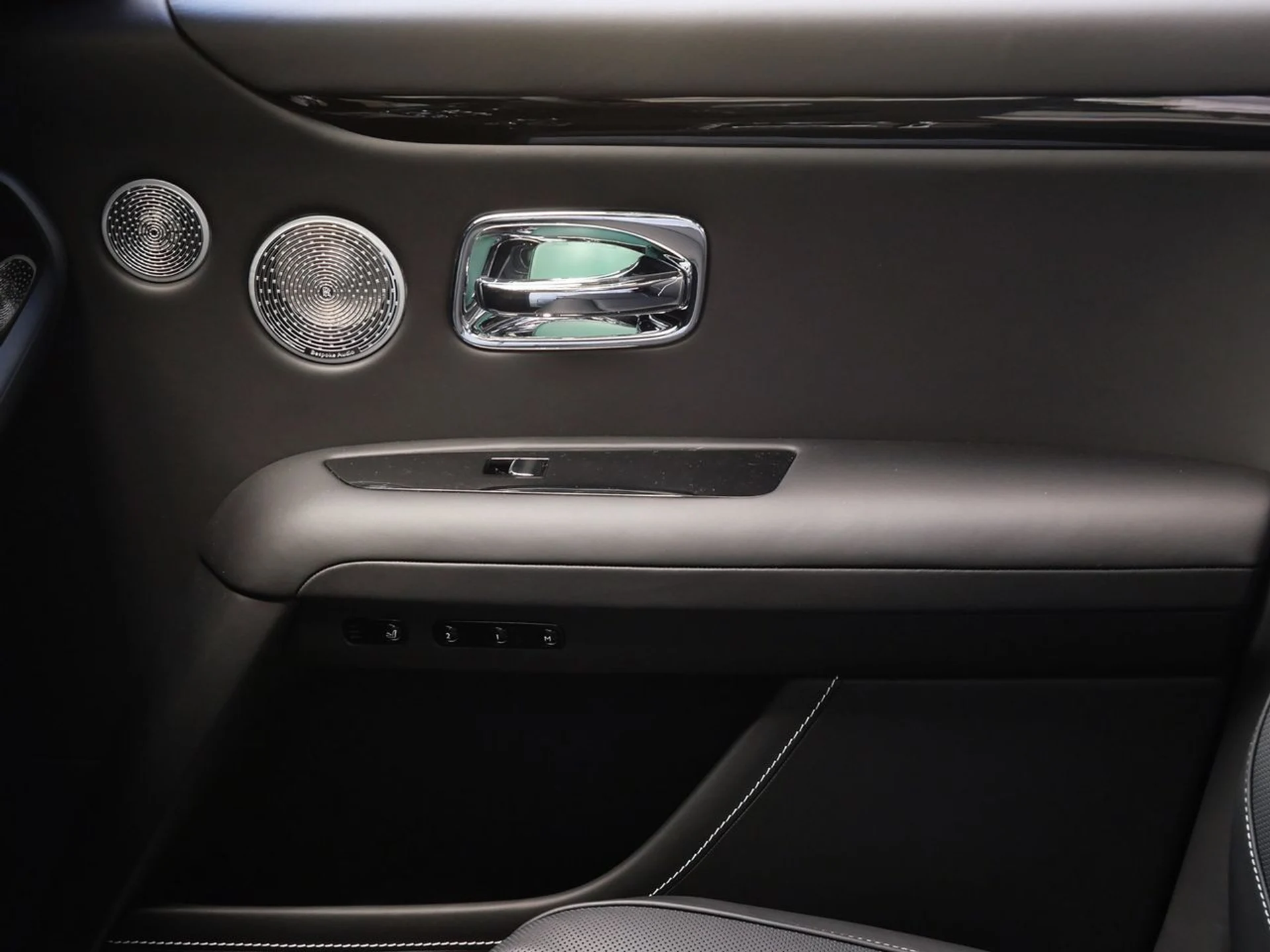 mph009_2949608765_a233444d95f8655193c699e717075b41x_85d9017a0f