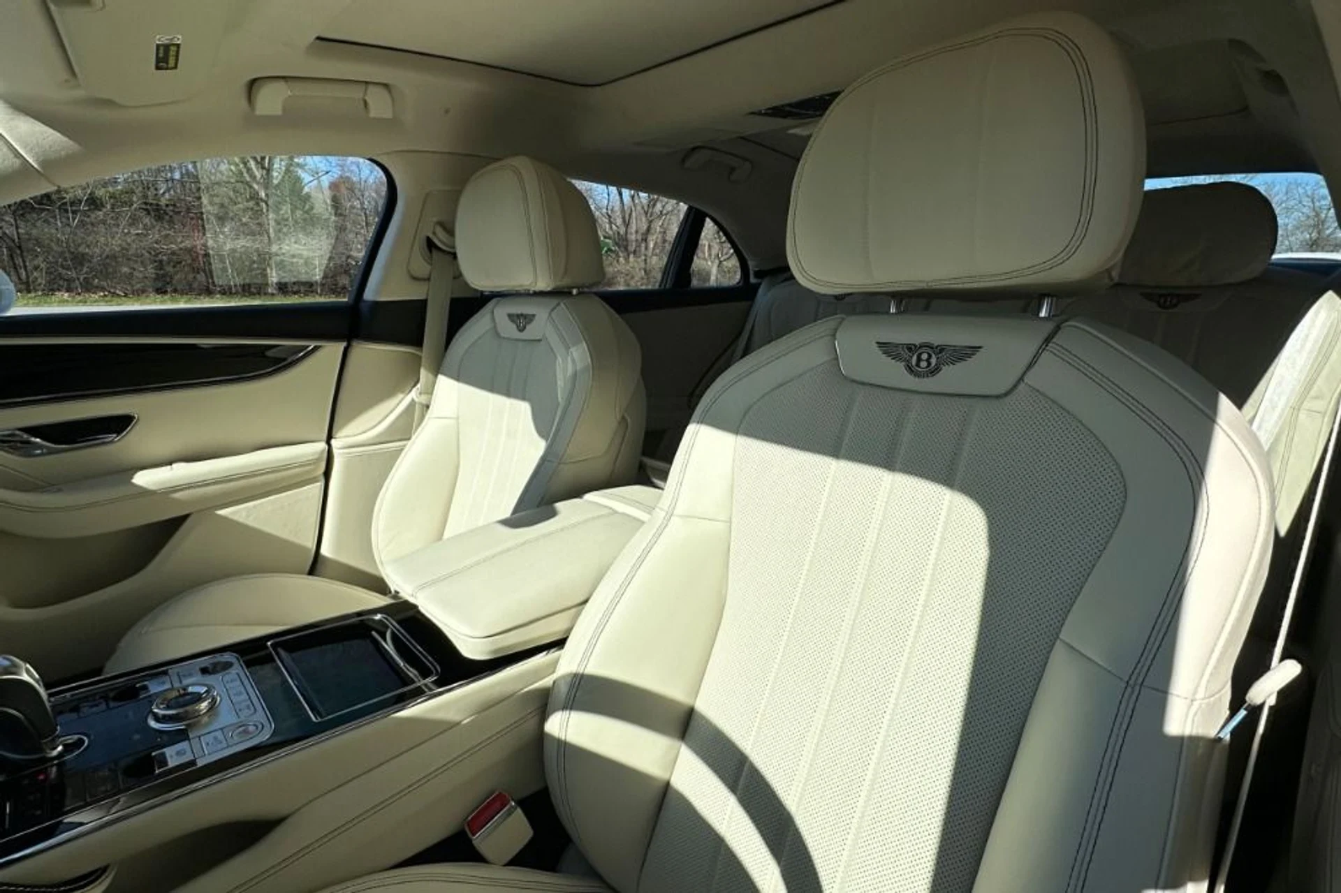 mph009_2951981579_New_2026_Bentley_Flying_Spur_1776251047_b9c24974fe