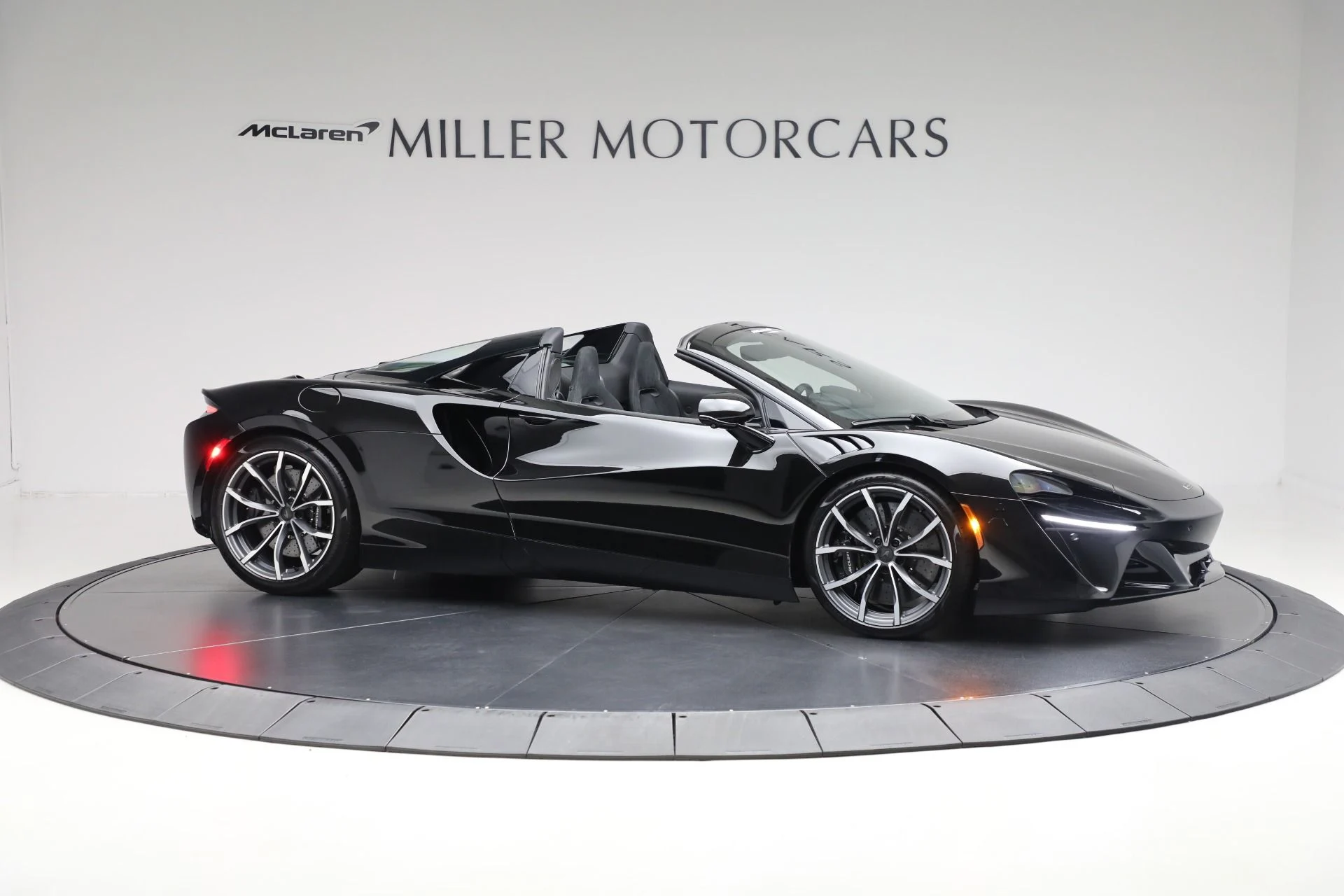 mph009_2958528701_New_2025_Mc_Laren_Artura_Spider_4c727663b6