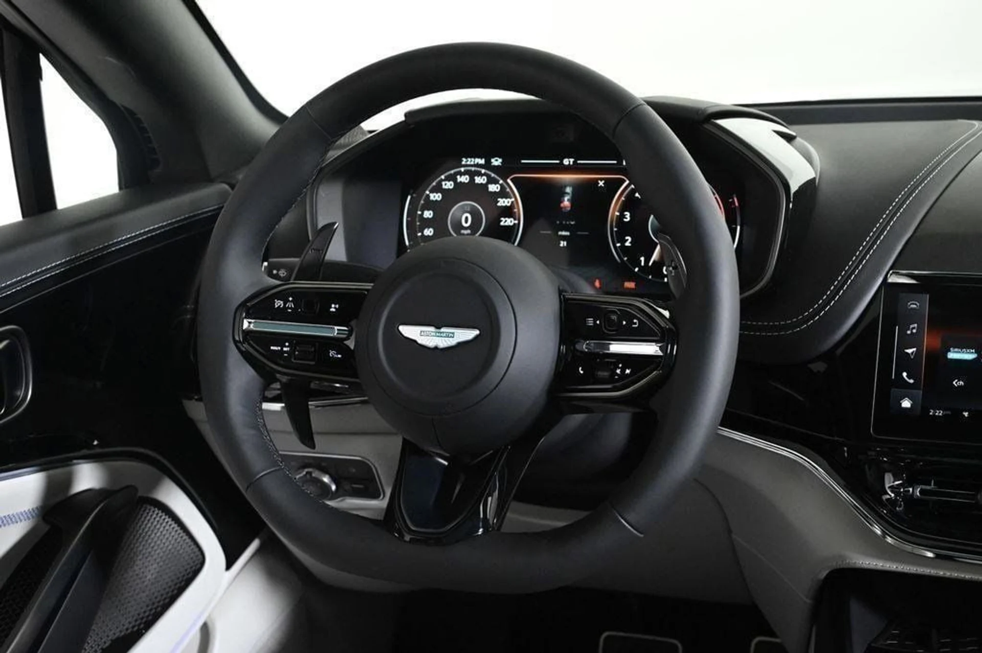 mph009_2959578050_new_2025_aston_martin_dbx_707awd_11350_22854859_9_1024_7dd7a30d61