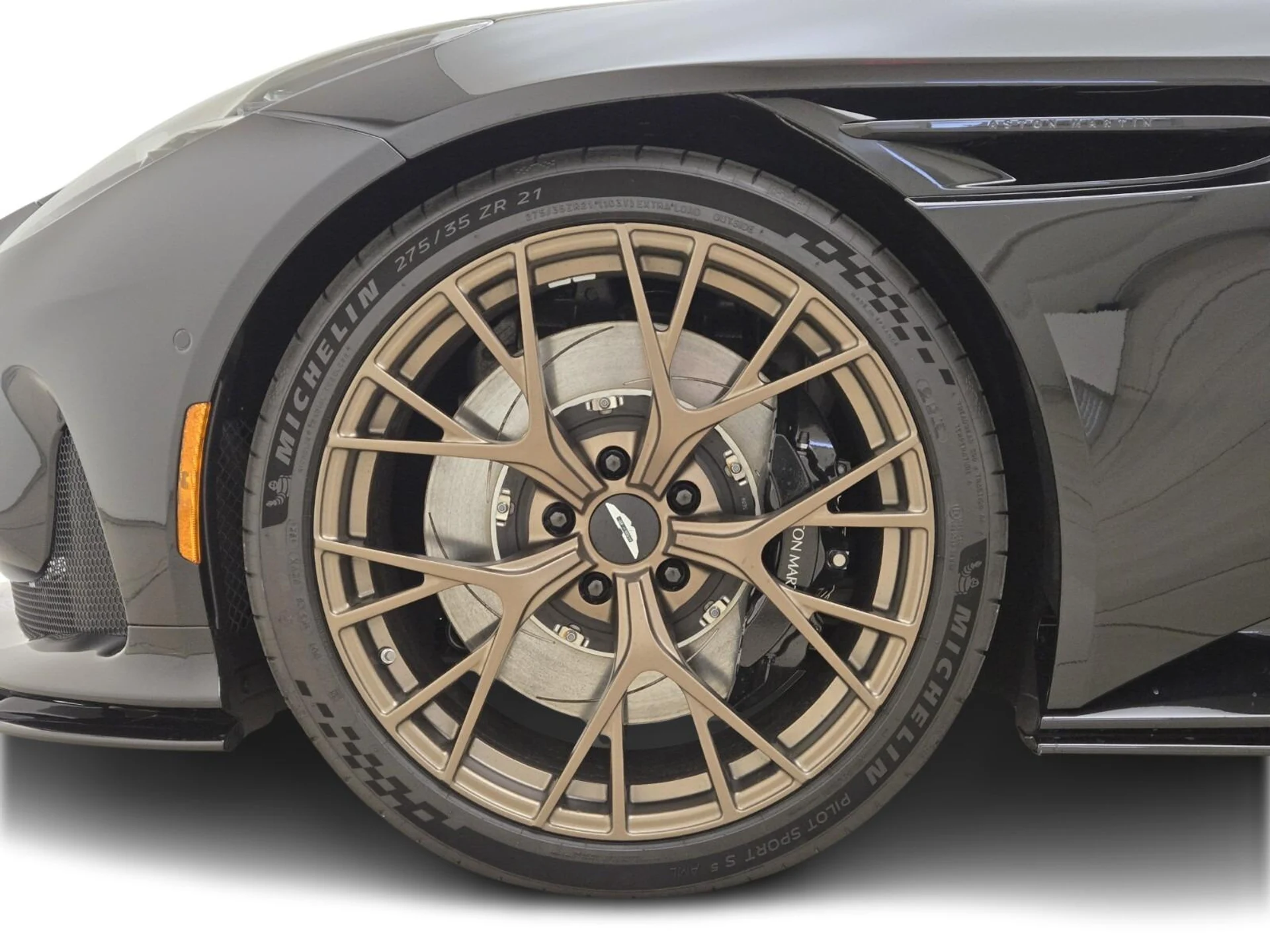 mph009_2963970795_New_2026_Aston_Martin_DB_12_1769062381_28b6a23f14