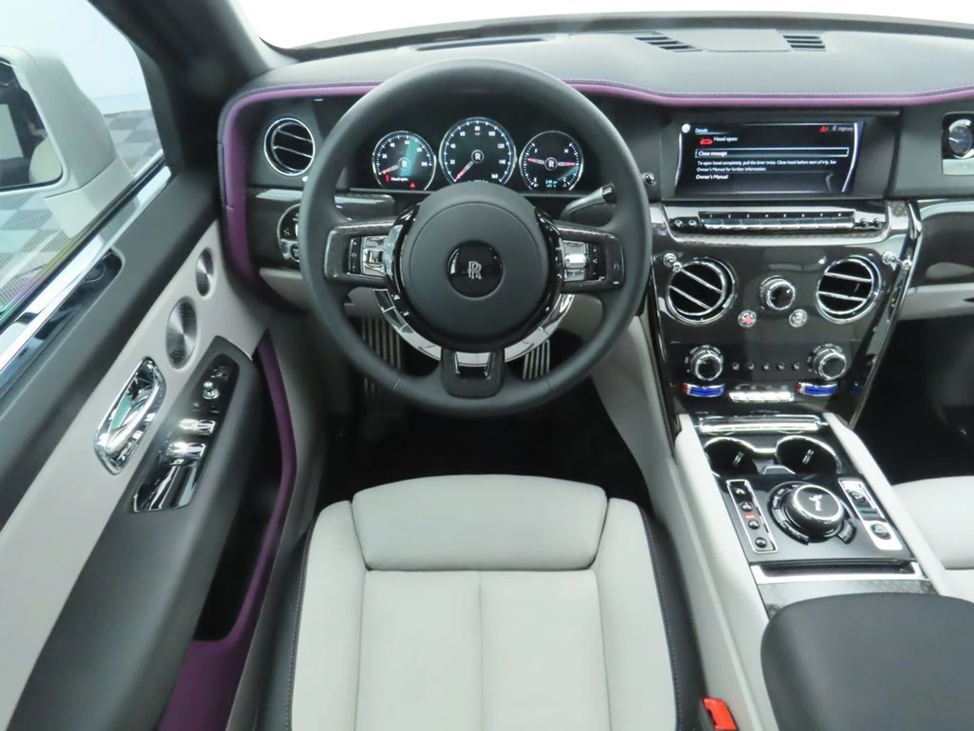 mph009_2970527941_used_2023_rolls_royce_cullinan_blackbadgesportutility_8119_22957248_10_1024_0a97832e15