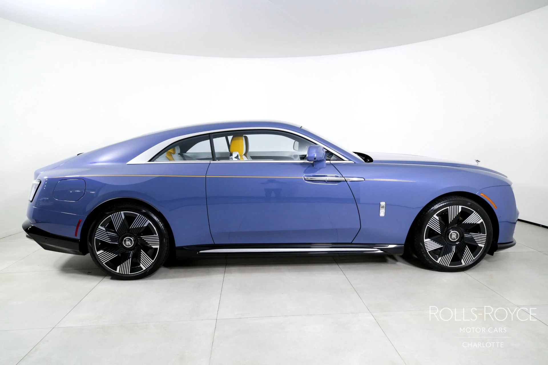 mph009_2971942554_Used_2024_Rolls_Royce_Spectre_1744735732_0213017921