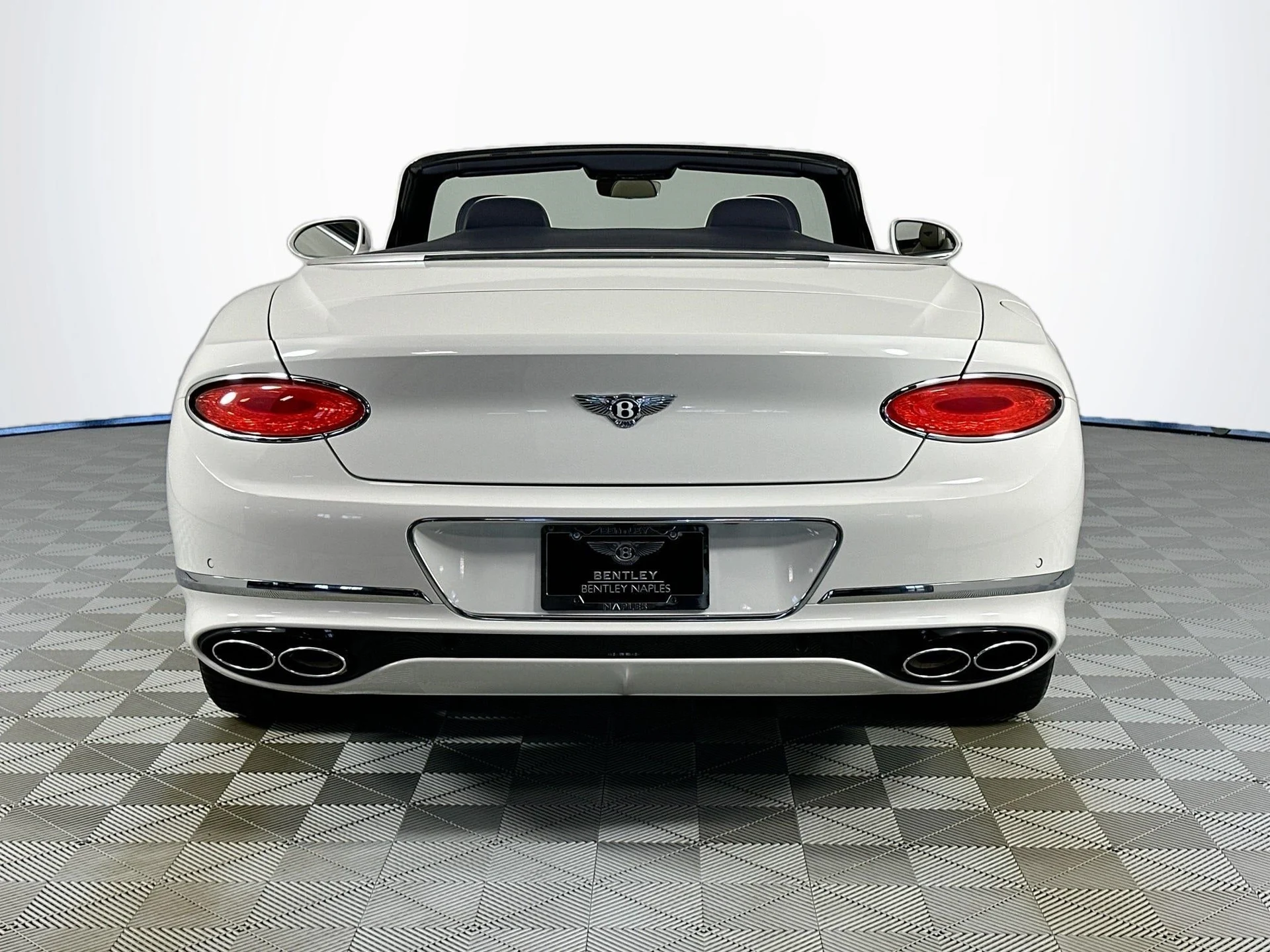 mph009_2975325456_10_4f7b4d2a0f