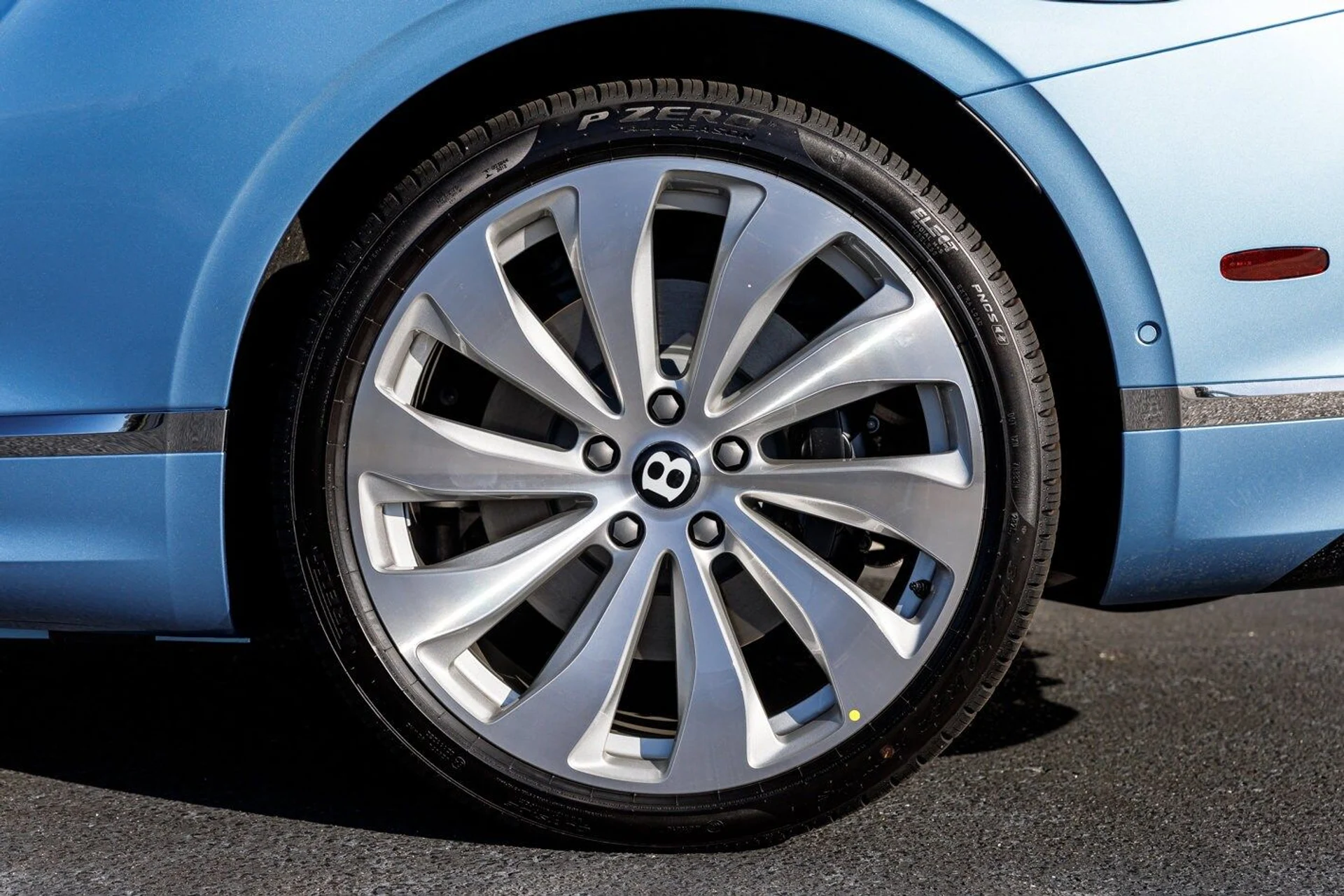 mph009_2976899109_6e22d99b47d03882d00394c0015fe911x_7232e1234b