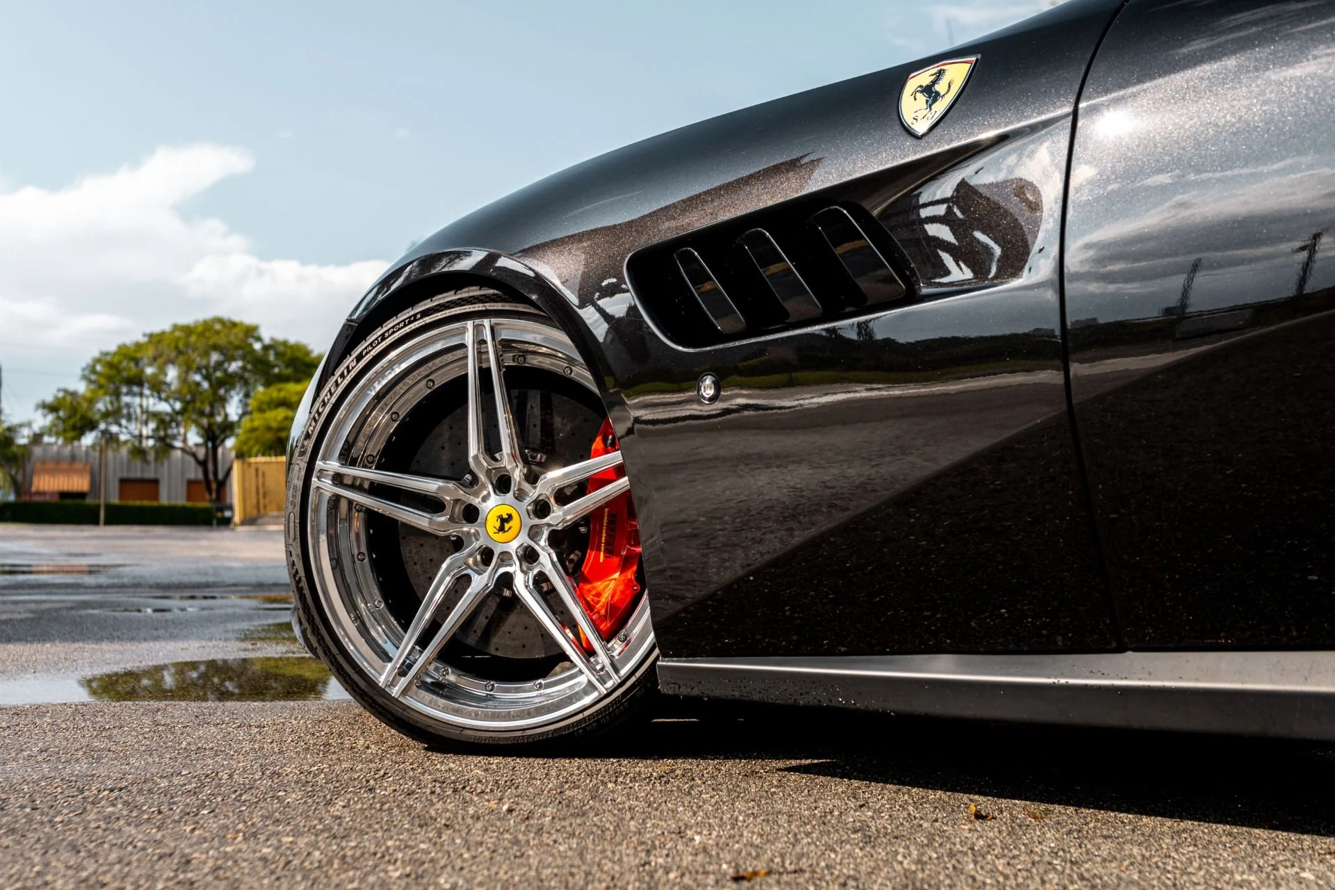 mph009_298346965_Used_2018_Ferrari_GTC_4_Lusso_T_with_Novitec_Springs_DME_Tune_Velos_Wheels_IPE_Exhaust_Passenger_Disp_1654867168_5be51a0865