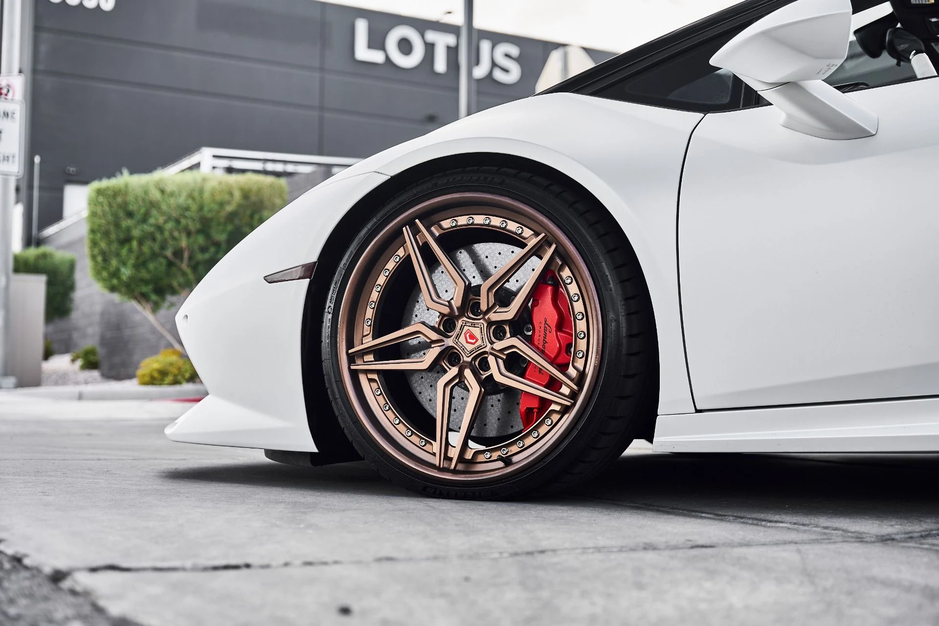 mph009_298733728_Used_2017_Lamborghini_Huracan_1786741608_461d1aaaf9
