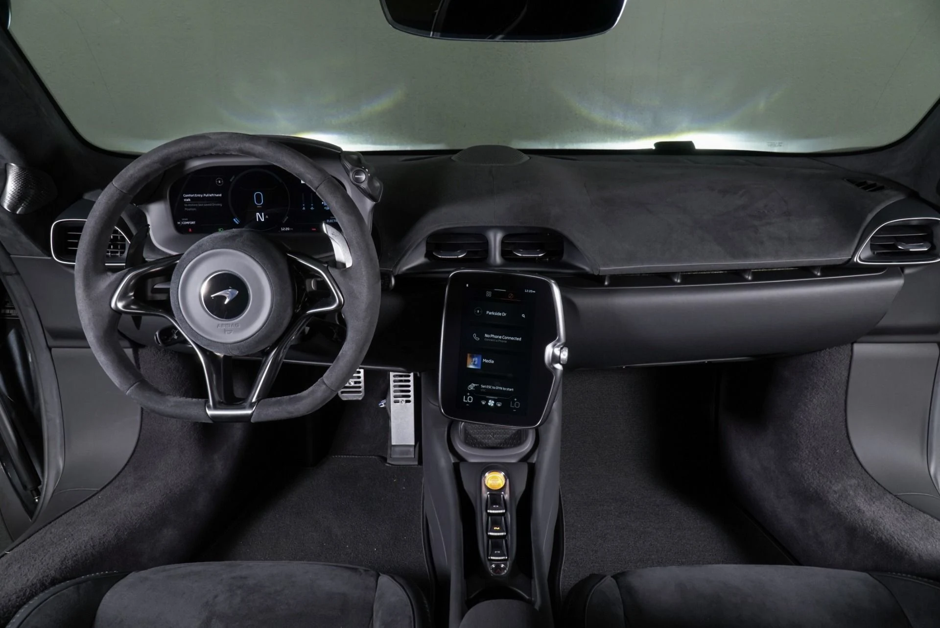 mph009_2994373329_Used_2025_Mc_Laren_Artura_1760457581_55f250e772