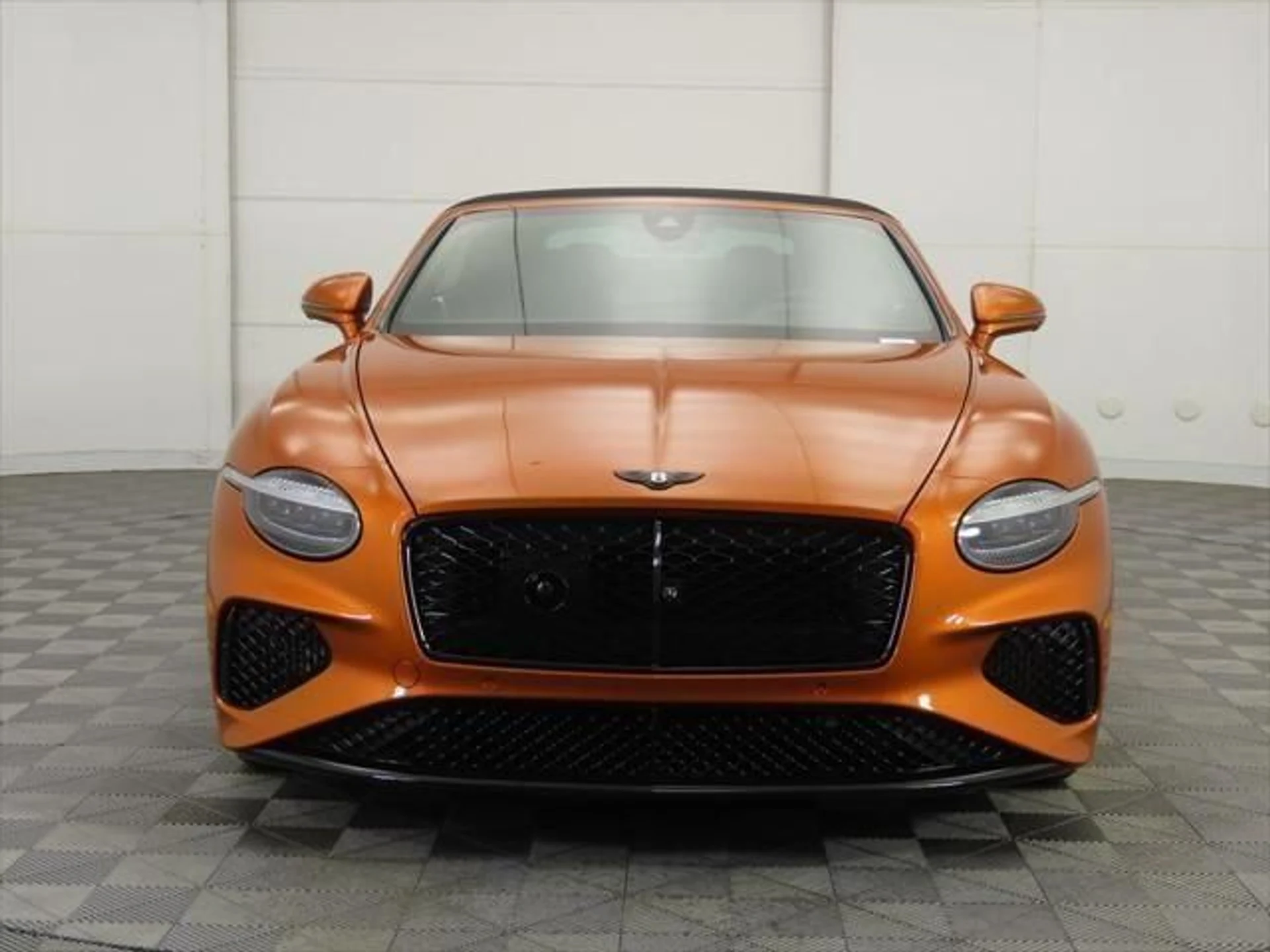 mph009_2996413459_used_2025_bentley_continental_gtblackeditionconvertible_8119_23029542_10_640_933196ccf3