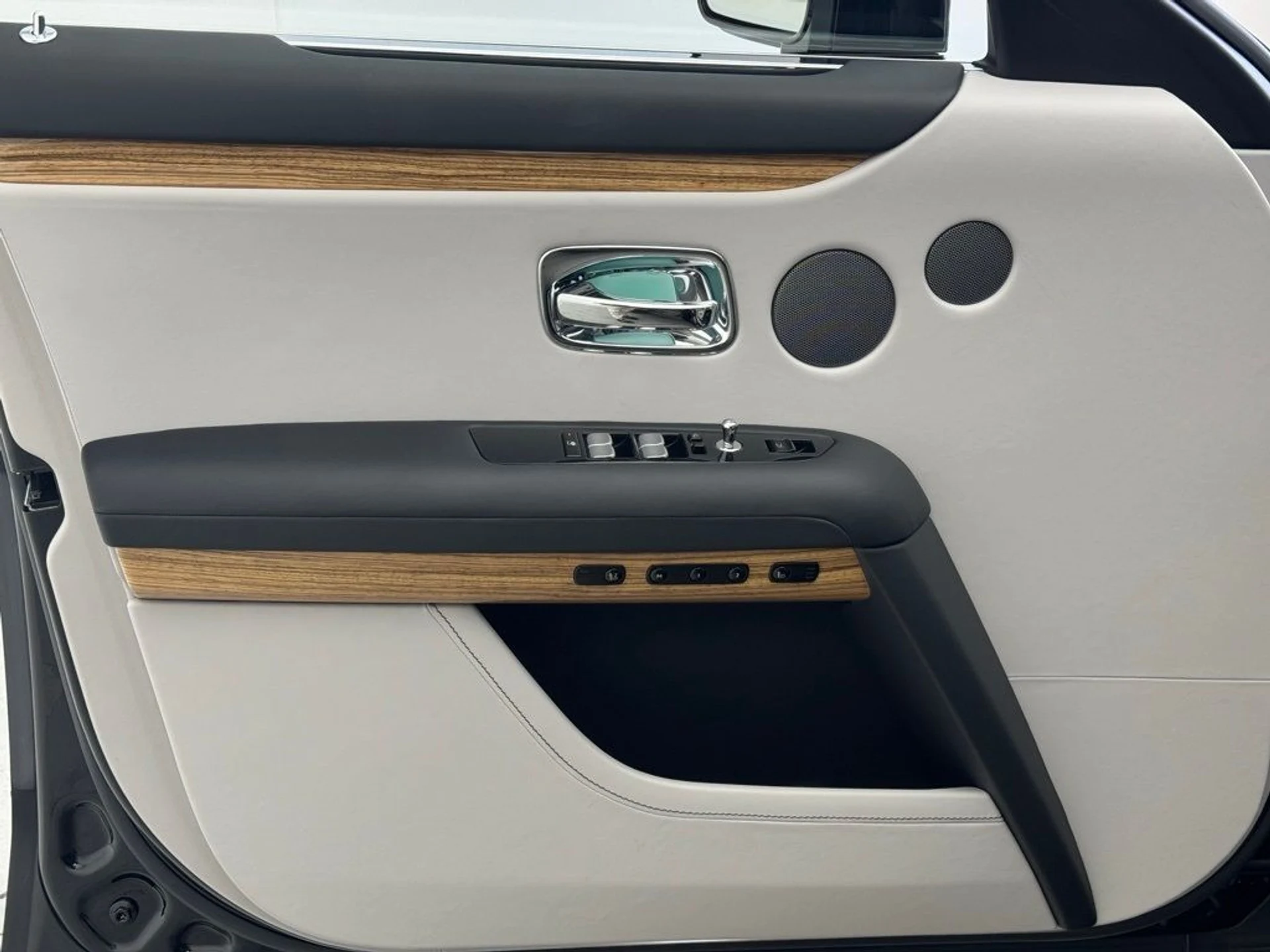 mph009_2996835870_urdmfhg0x67uvk01a4sf8nxhwra7_f5f5329230