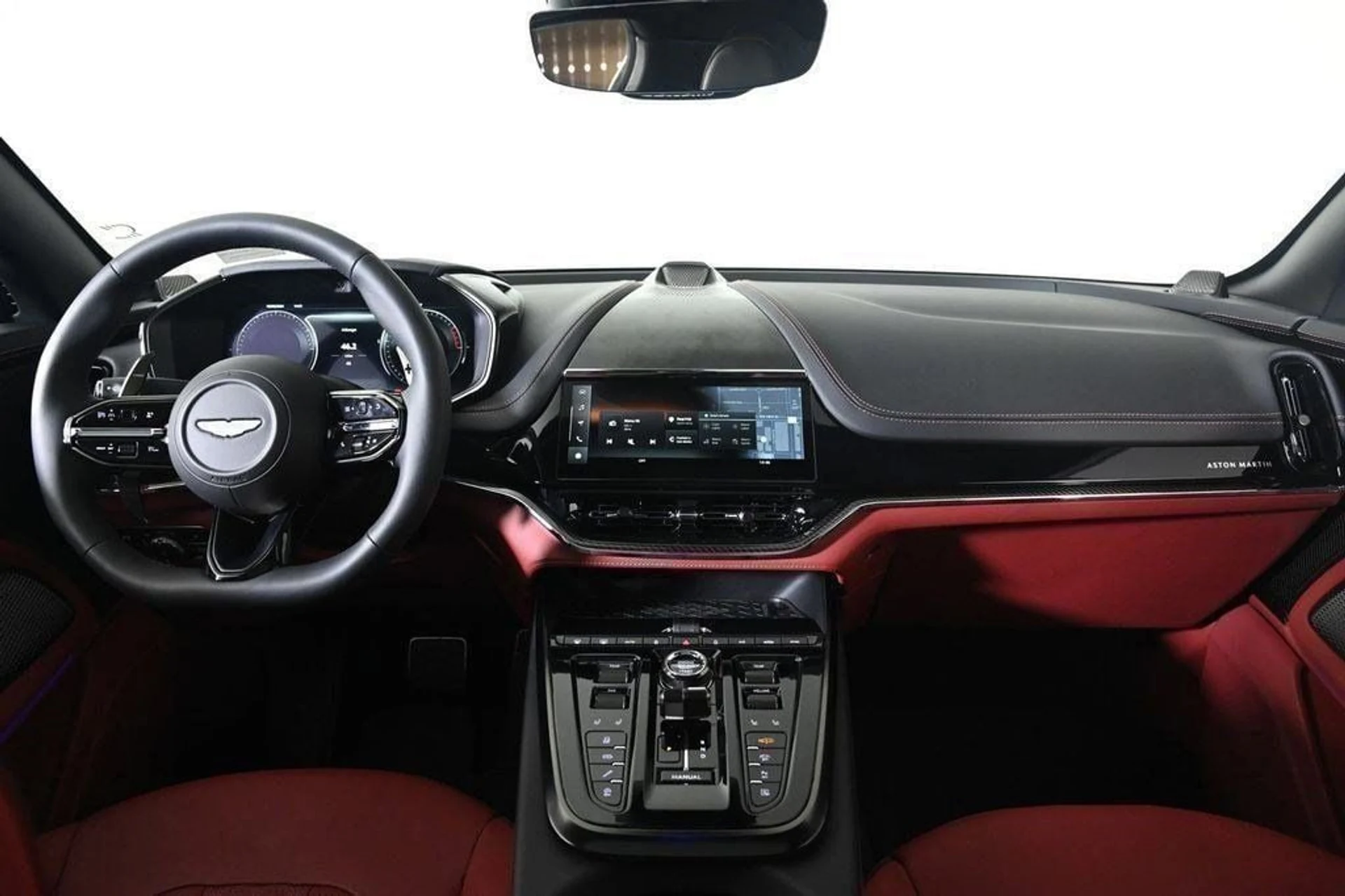 mph009_3015313399_new_2025_aston_martin_dbx_707awd_11350_22854625_9_1024_d557af4ac9