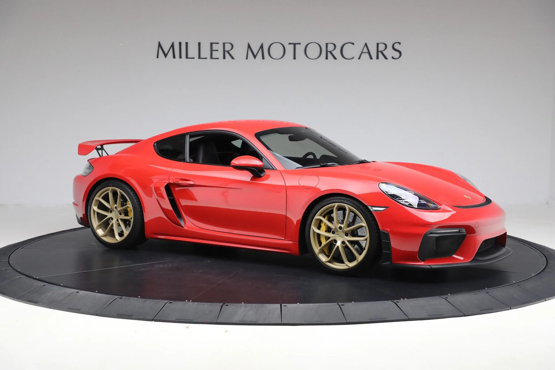 mph009_302453344_Used_2021_Porsche_718_Cayman_GT_4_b3d2d2d822