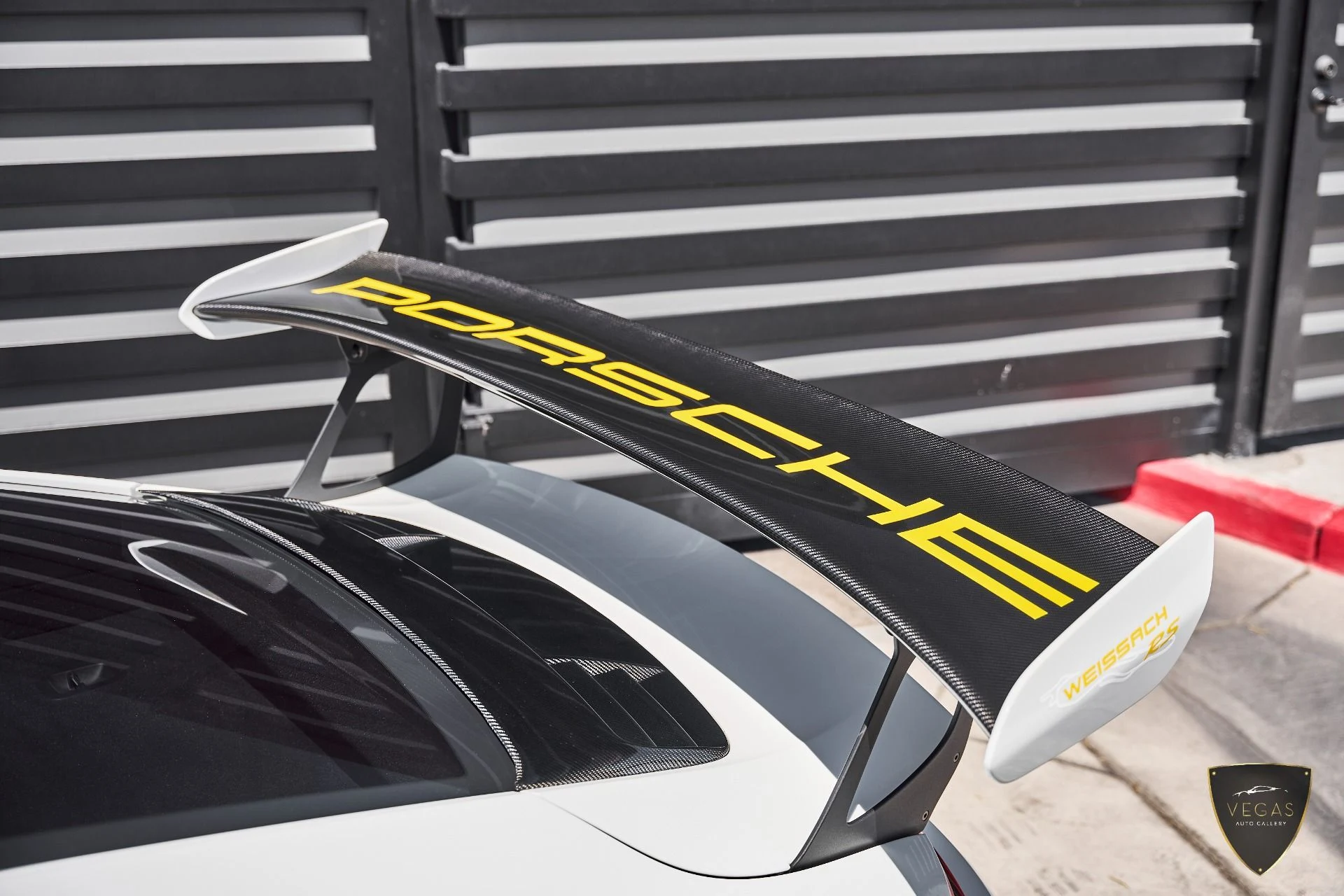 mph009_3028247635_Used_2019_Porsche_911_GT_3_RS_1783382276_ce1d581653