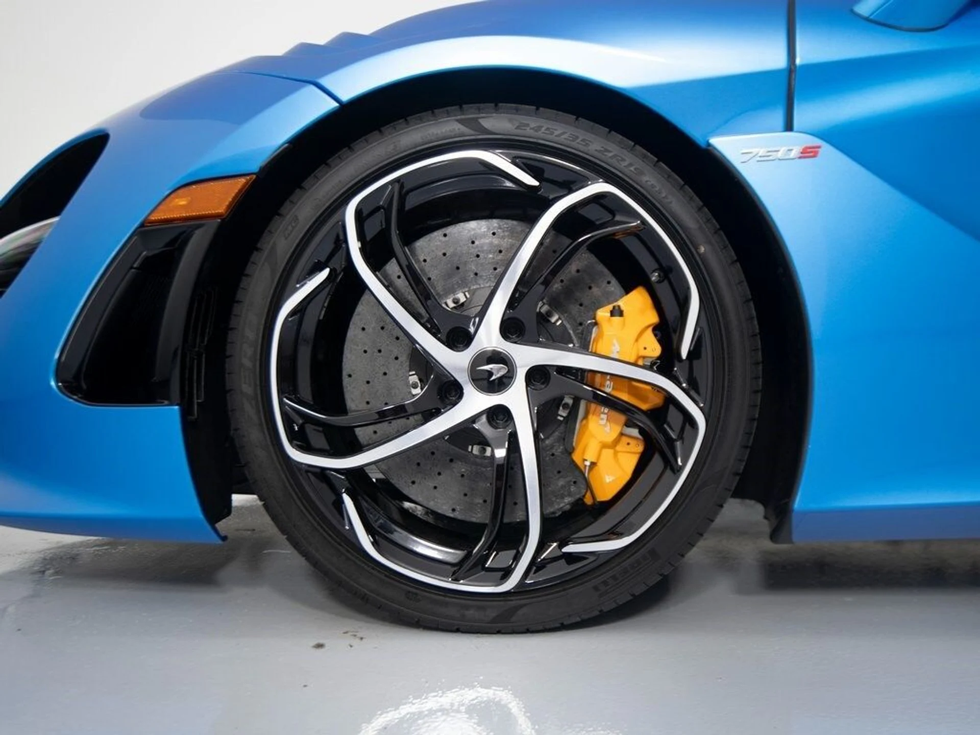 mph009_303375911_118b9066fe5678e2b8a2b2479afbdebex_087c0105ad