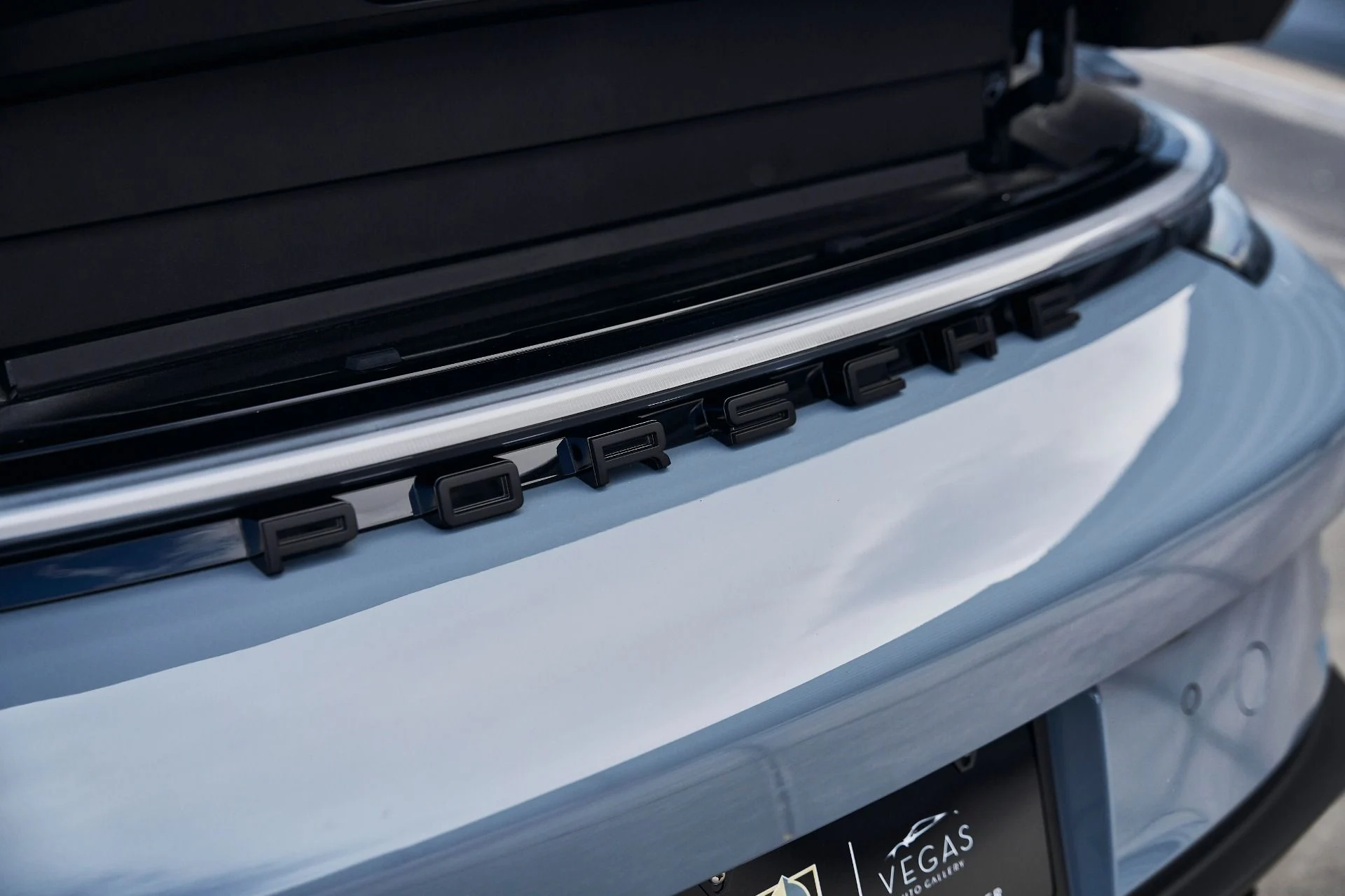 mph009_3050026327_Used_2023_Porsche_911_GT_3_1771295149_f9c6cc4d96