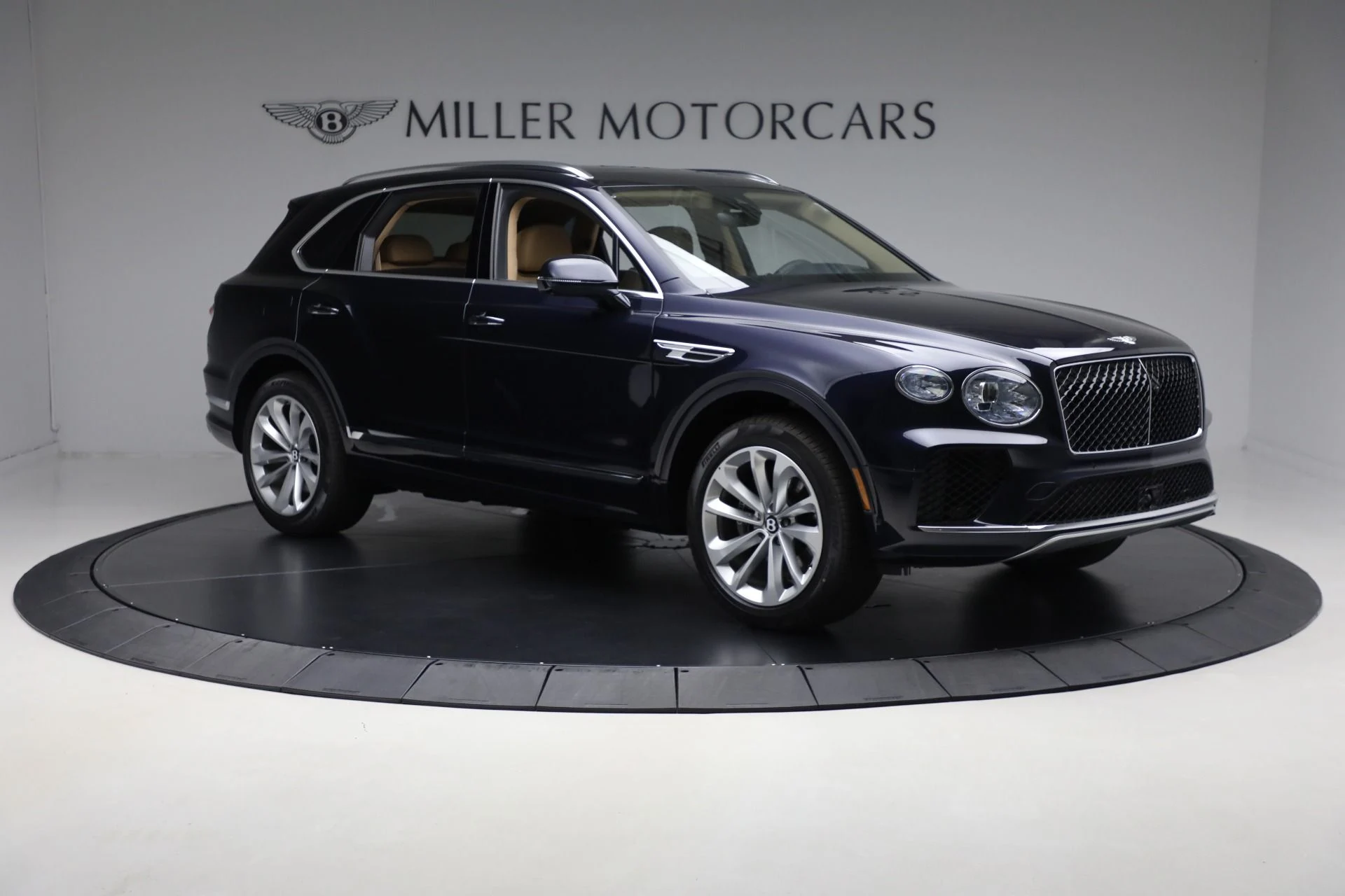 mph009_3059815080_New_2025_Bentley_Bentayga_V8_143c2bb168