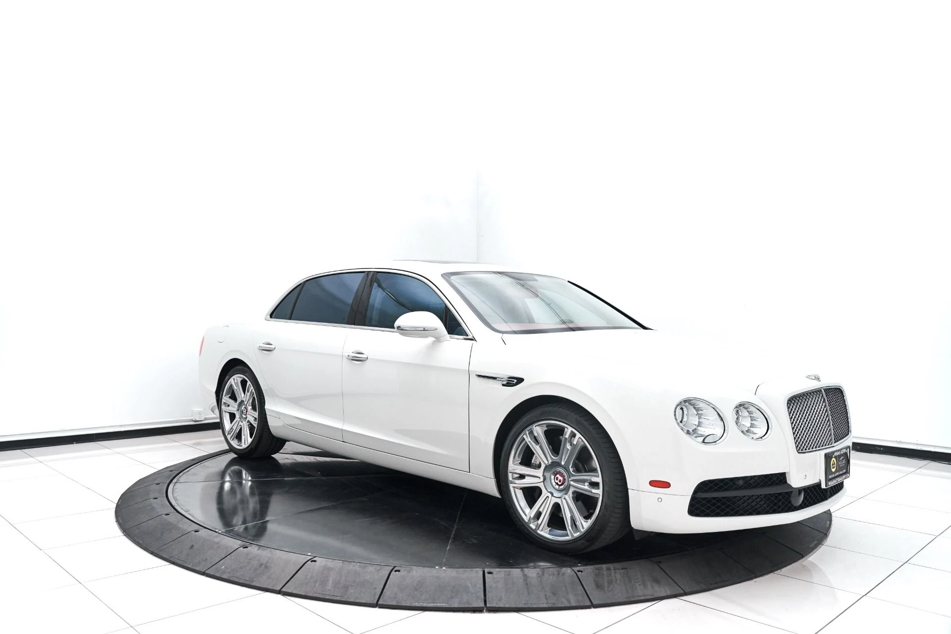 mph009_3062053320_Used_2015_Bentley_Flying_Spur_V8_1615575338_2c1b8b78a5