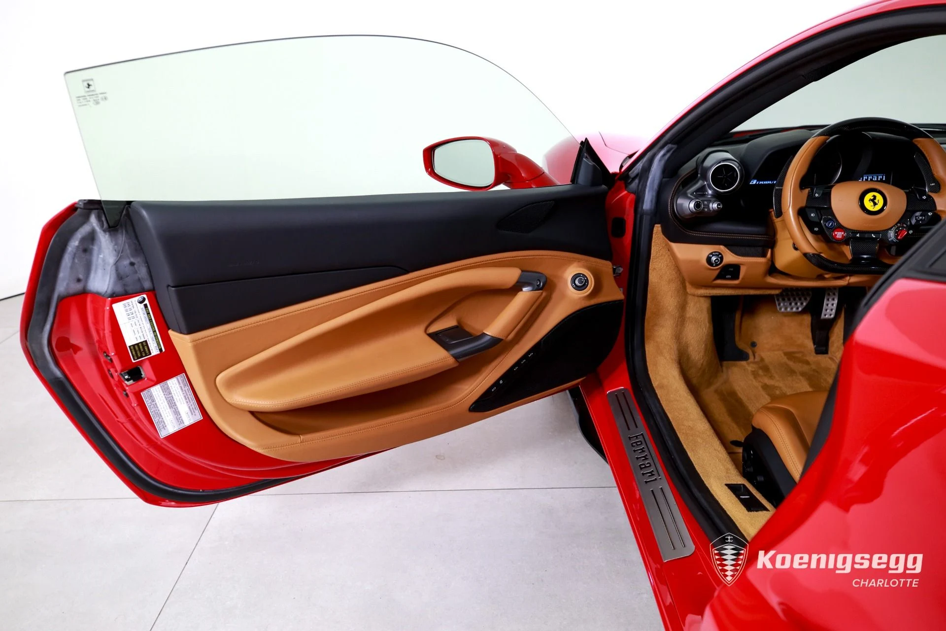 mph009_3063735114_Used_2020_Ferrari_F8_Tributo_1782494994_2f5edc35a0
