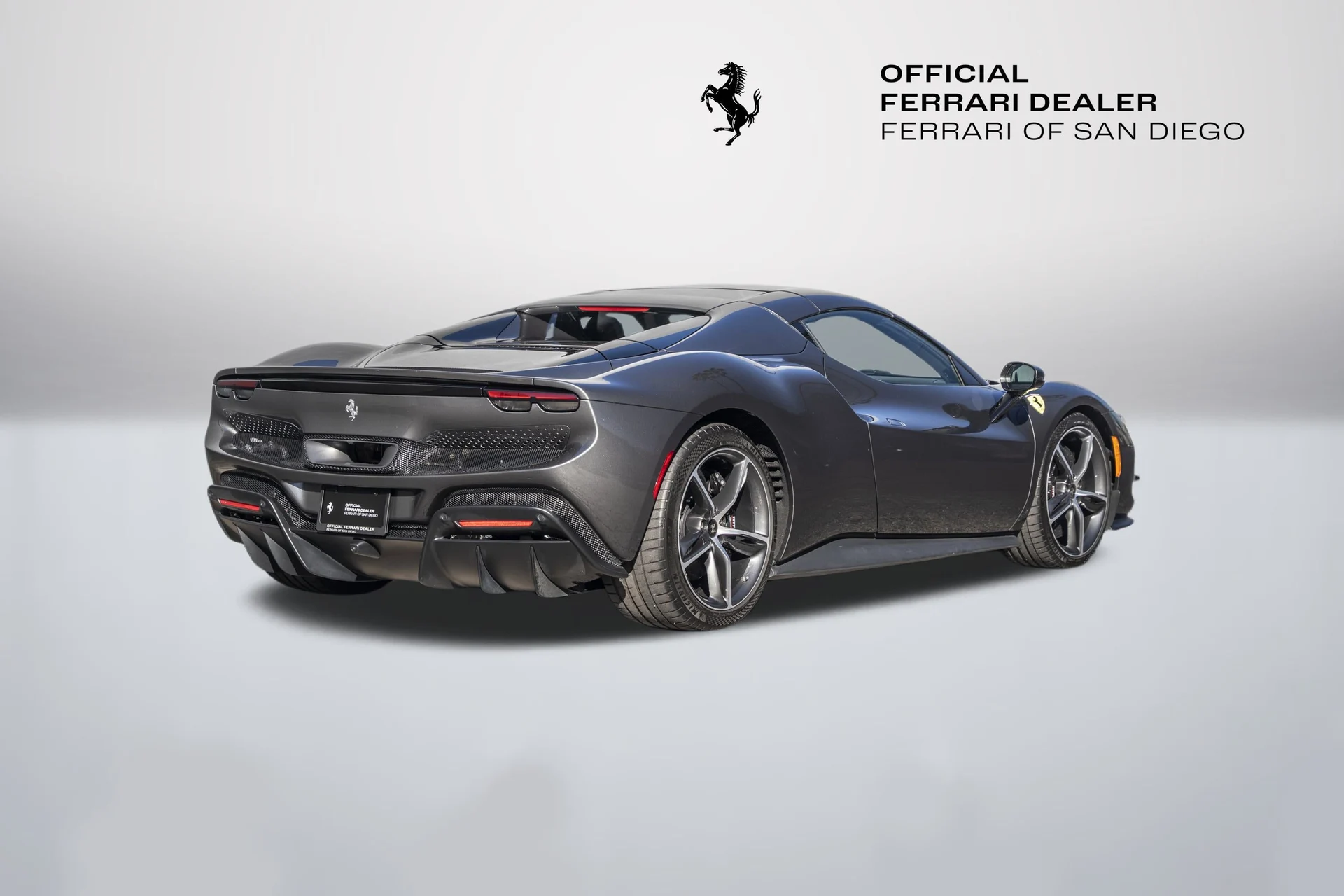 mph009_3066514527_81404c709c6b4f408d748fb21a25186d_3c4fed30c4