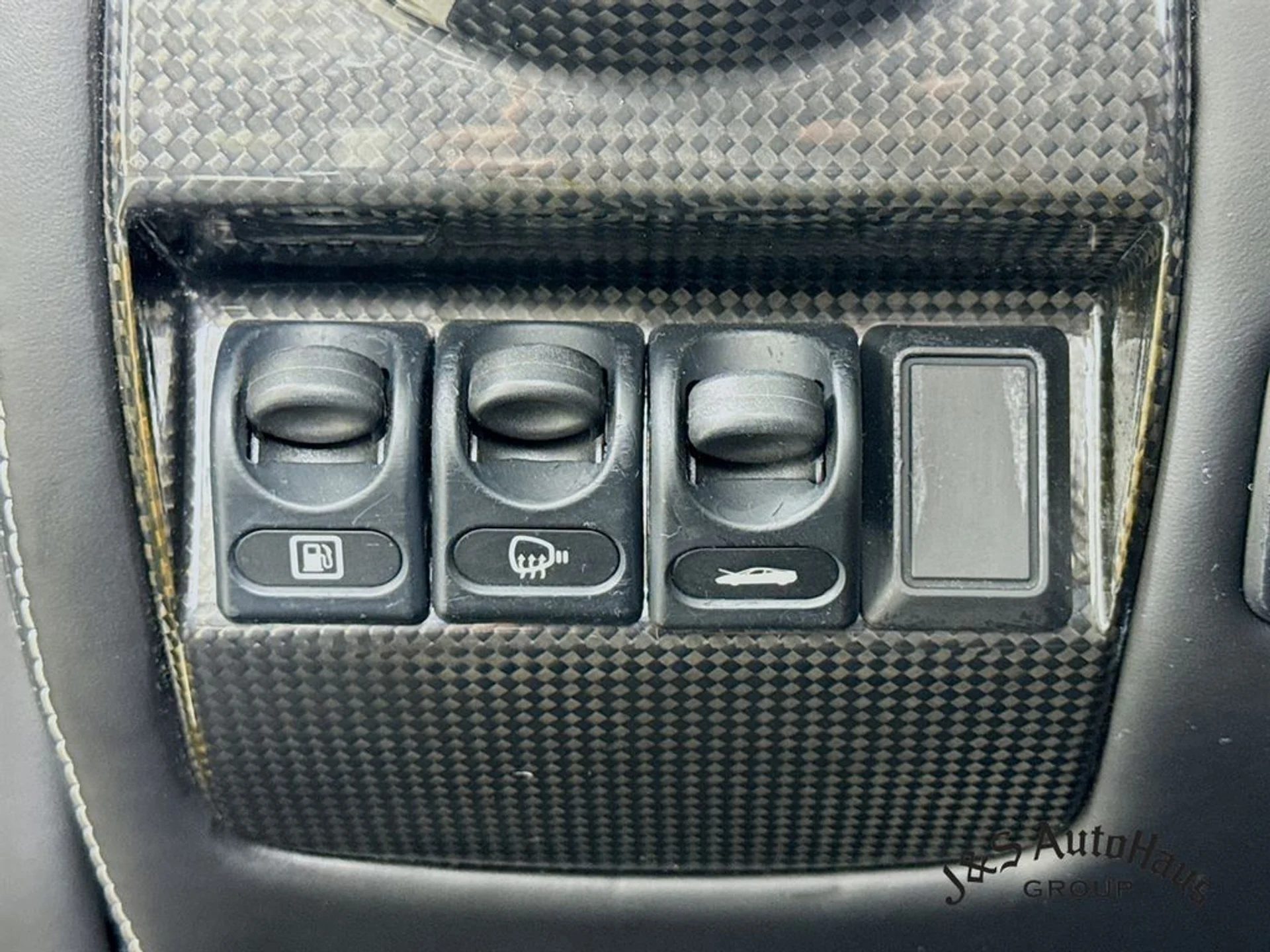 mph009_3073205536_9wpcqi3u0112uk1pqxer5k8bqhvn_a4e7742678