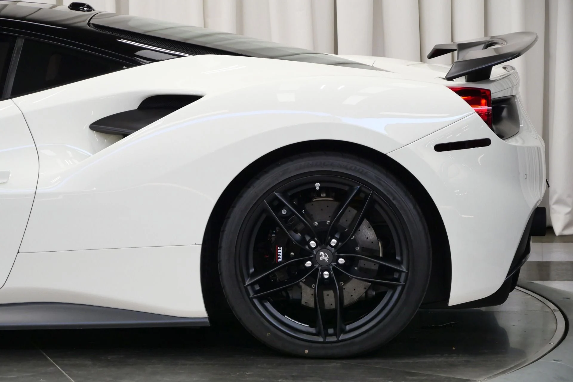 mph009_307806149_Used_2018_Ferrari_488_GTB_1755107199_19612d0f41