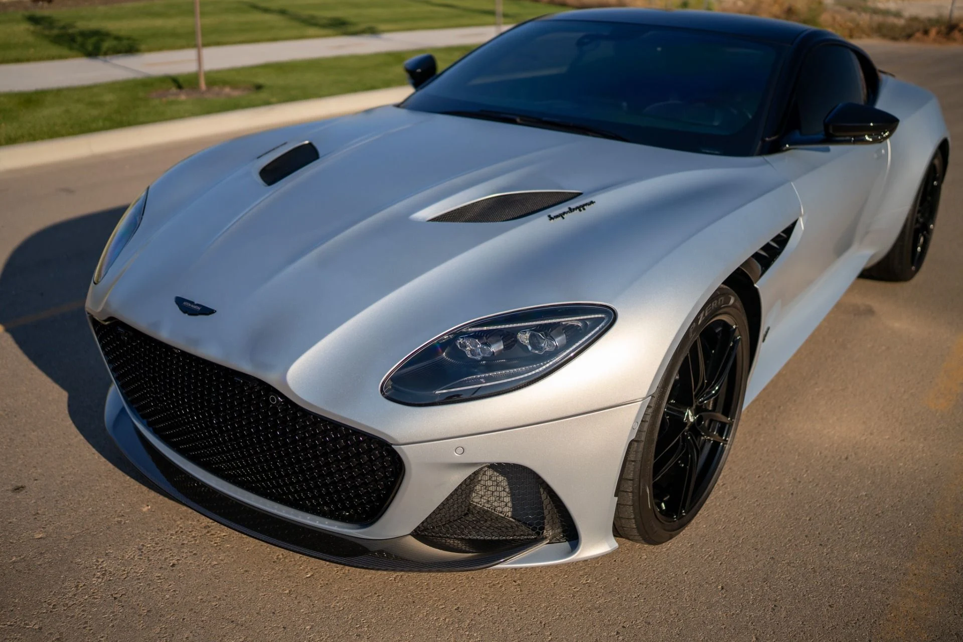 mph009_3080396327_Used_2020_Aston_Martin_DBS_Superleggera_1782927184_ea24ecccb7