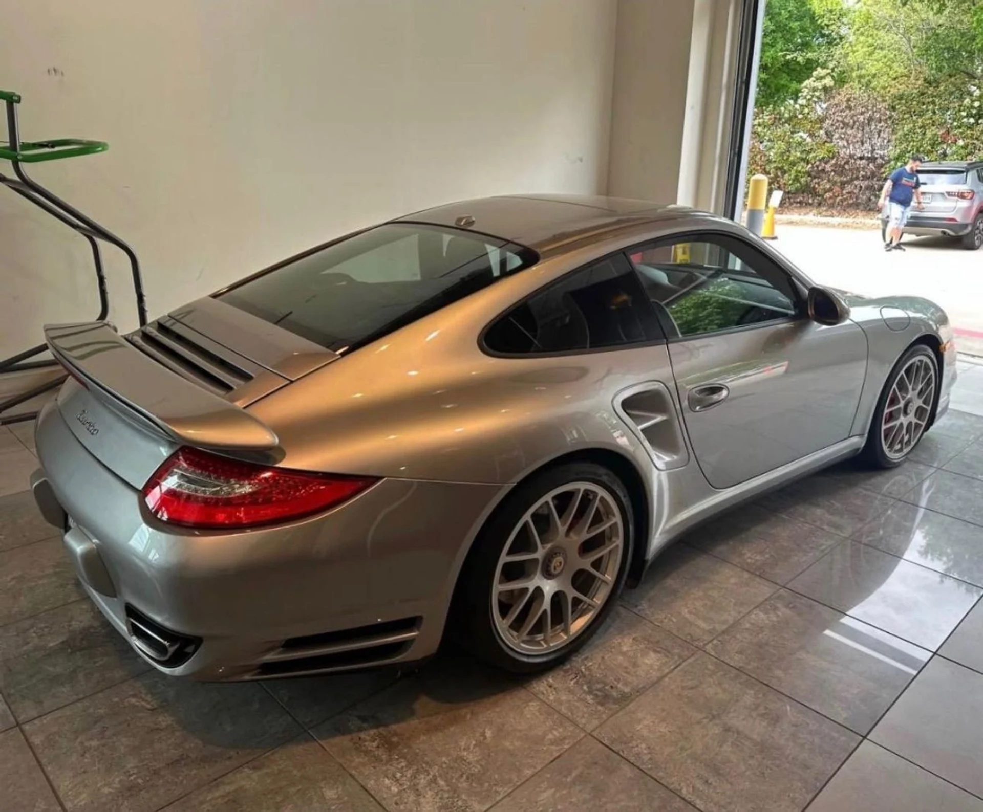 mph009_3083494187_2495_p10_l_584dc8c68e