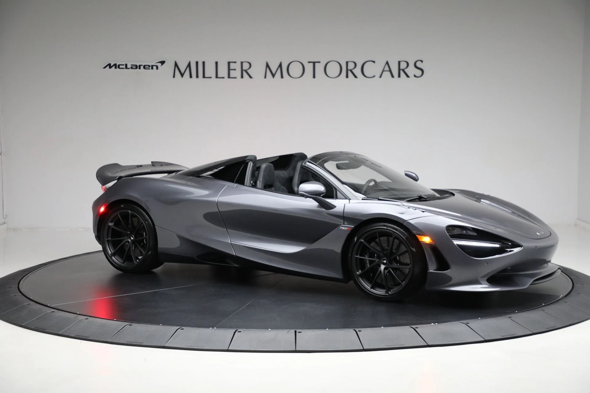 mph009_3090762203_Used_2024_Mc_Laren_750_S_Spider_Performance_b4f3fe6e58