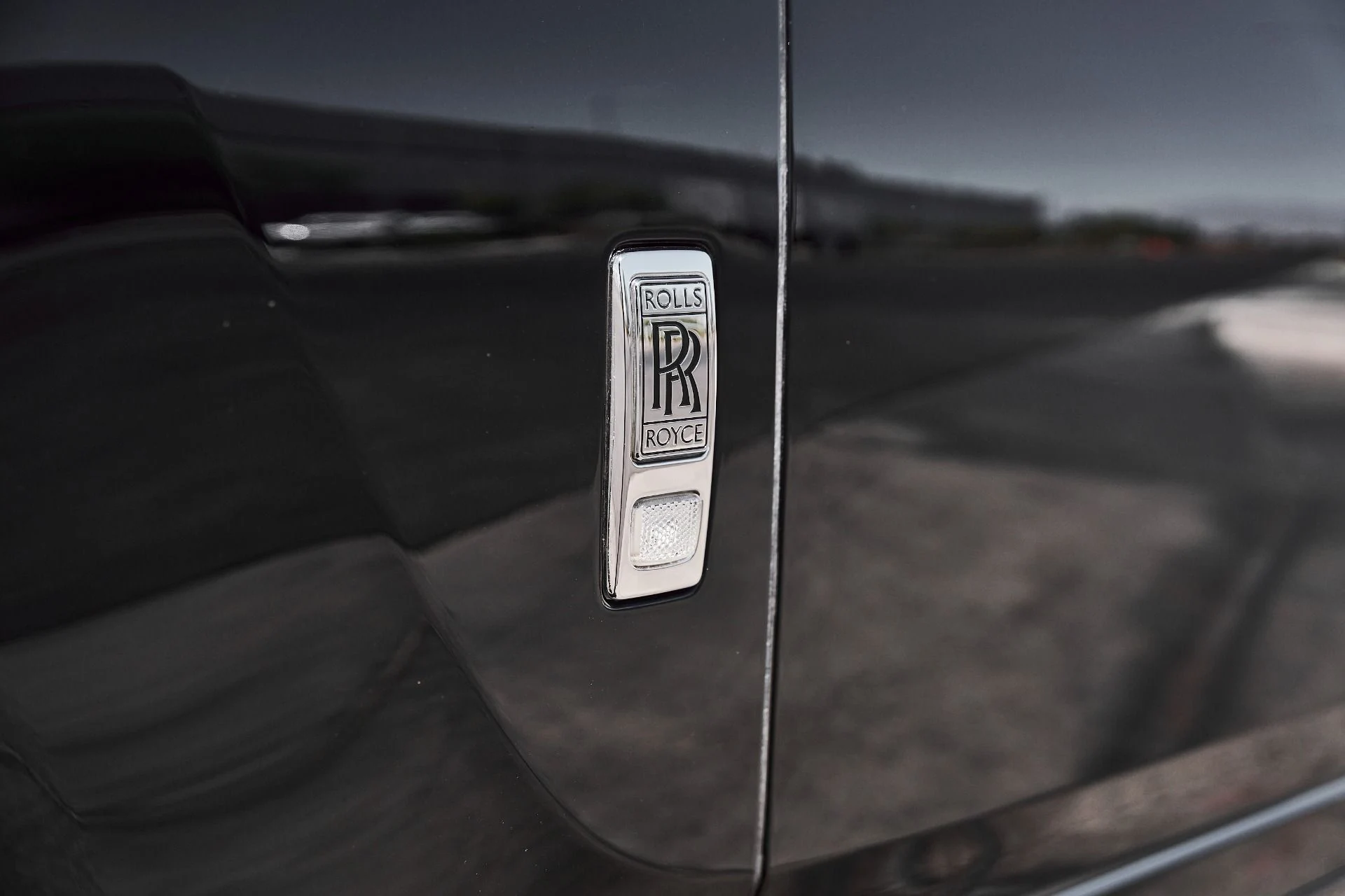 mph009_3091027424_Used_2014_Rolls_Royce_Ghost_Base_1781025930_37ce82bed8