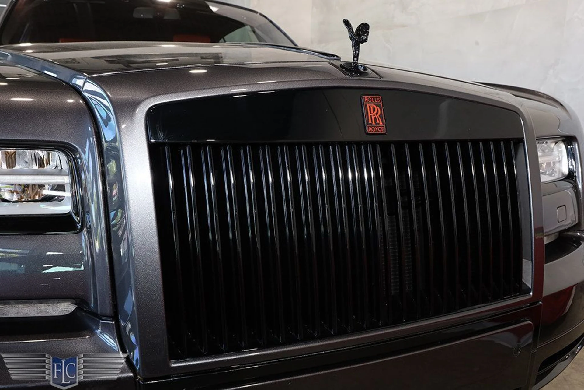 mph009_3093654614_used_2017_rolls_royce_phantom_drophead_coupe_9689_23040582_10_1024_75e777b7b0
