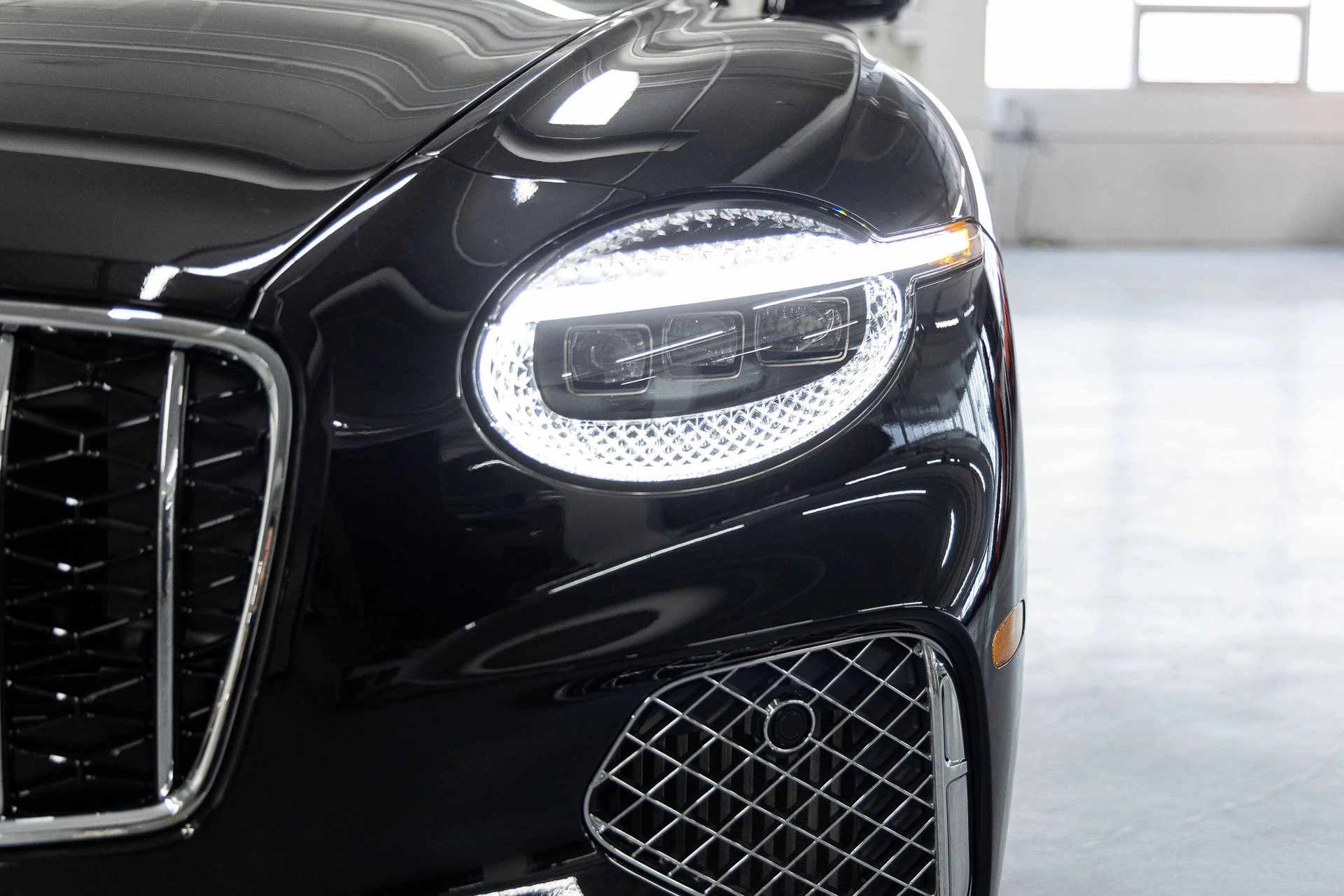 mph009_3094475355_4e703694c615bf4eb9a85b47c89c43e5x_f67da9b775