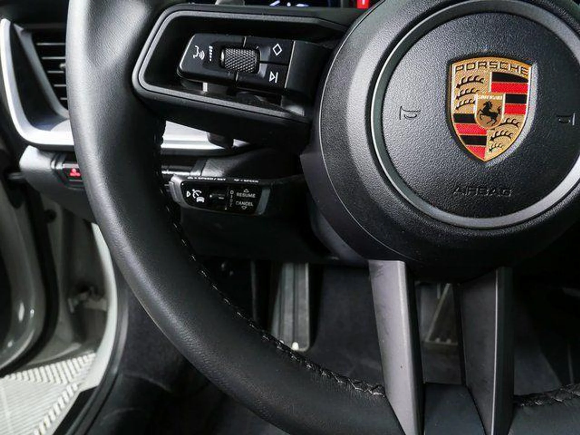 mph009_3100571229_uym8j_Zc_A3v_JQ_61_Ug_EG_3lk_R8_h_H0_ec2734b66e