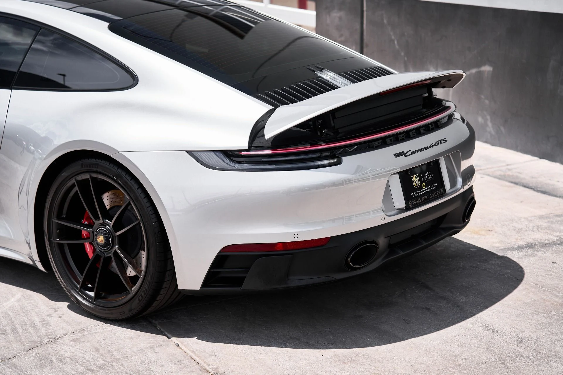 mph009_3102003650_Used_2024_Porsche_911_Carrera_4_GTS_1753409003_b7e5bed24e