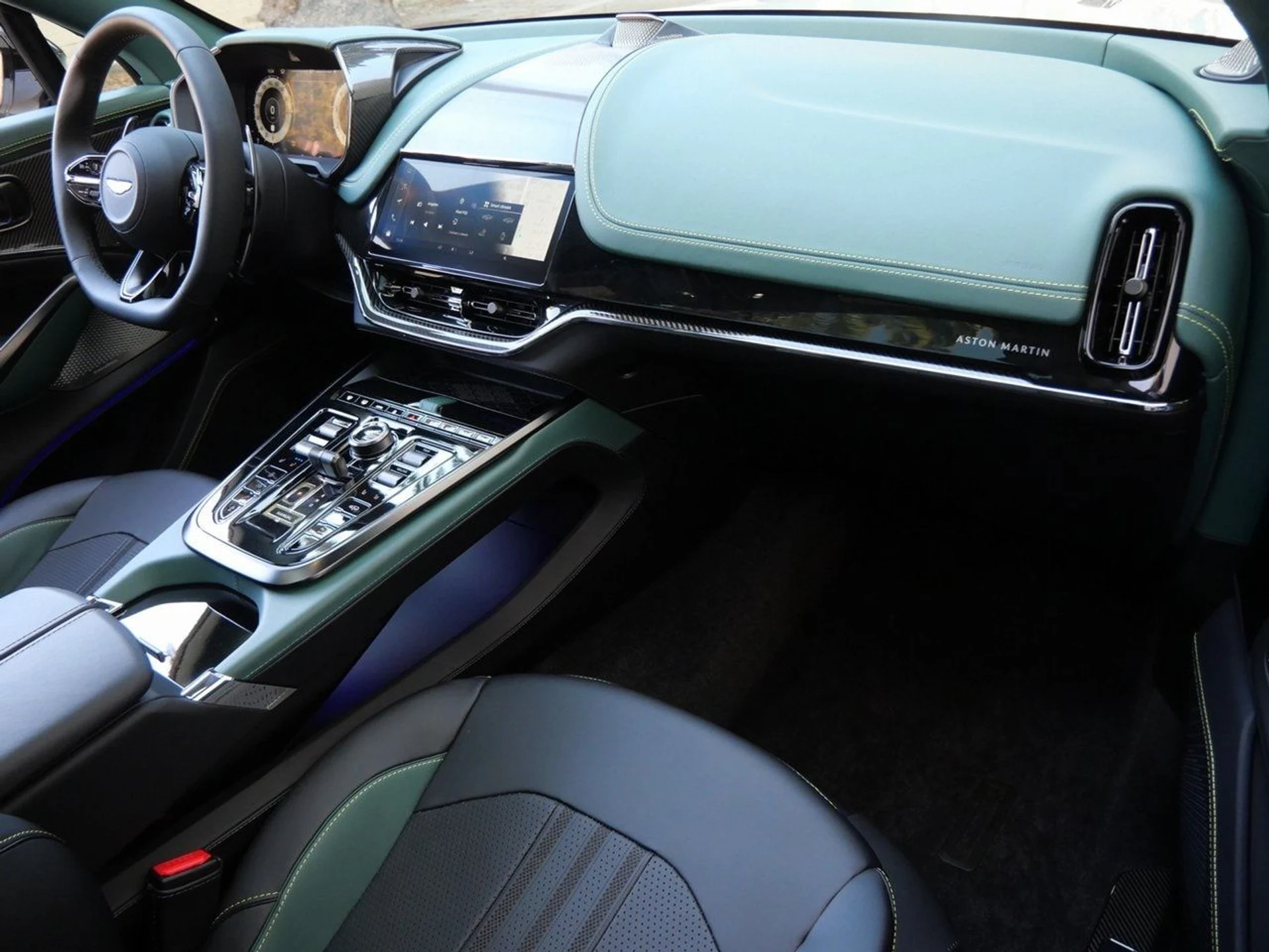 mph009_310639939_aae838e0e58fc758a9a979e3d336677ax_825c3b1e3e