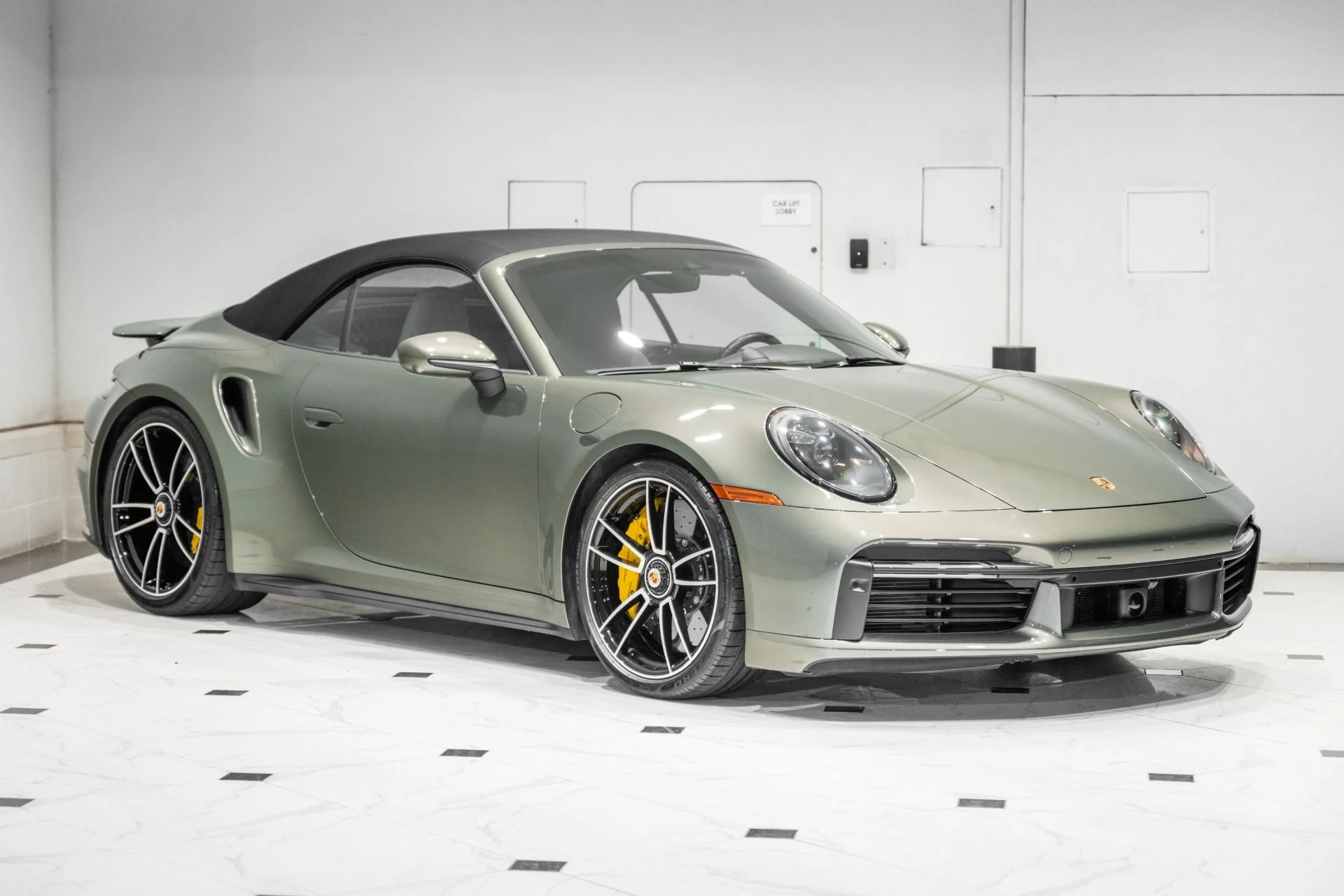 mph009_3118325401_Used_2021_Porsche_911_Turbo_S_1775321937_89523845d7