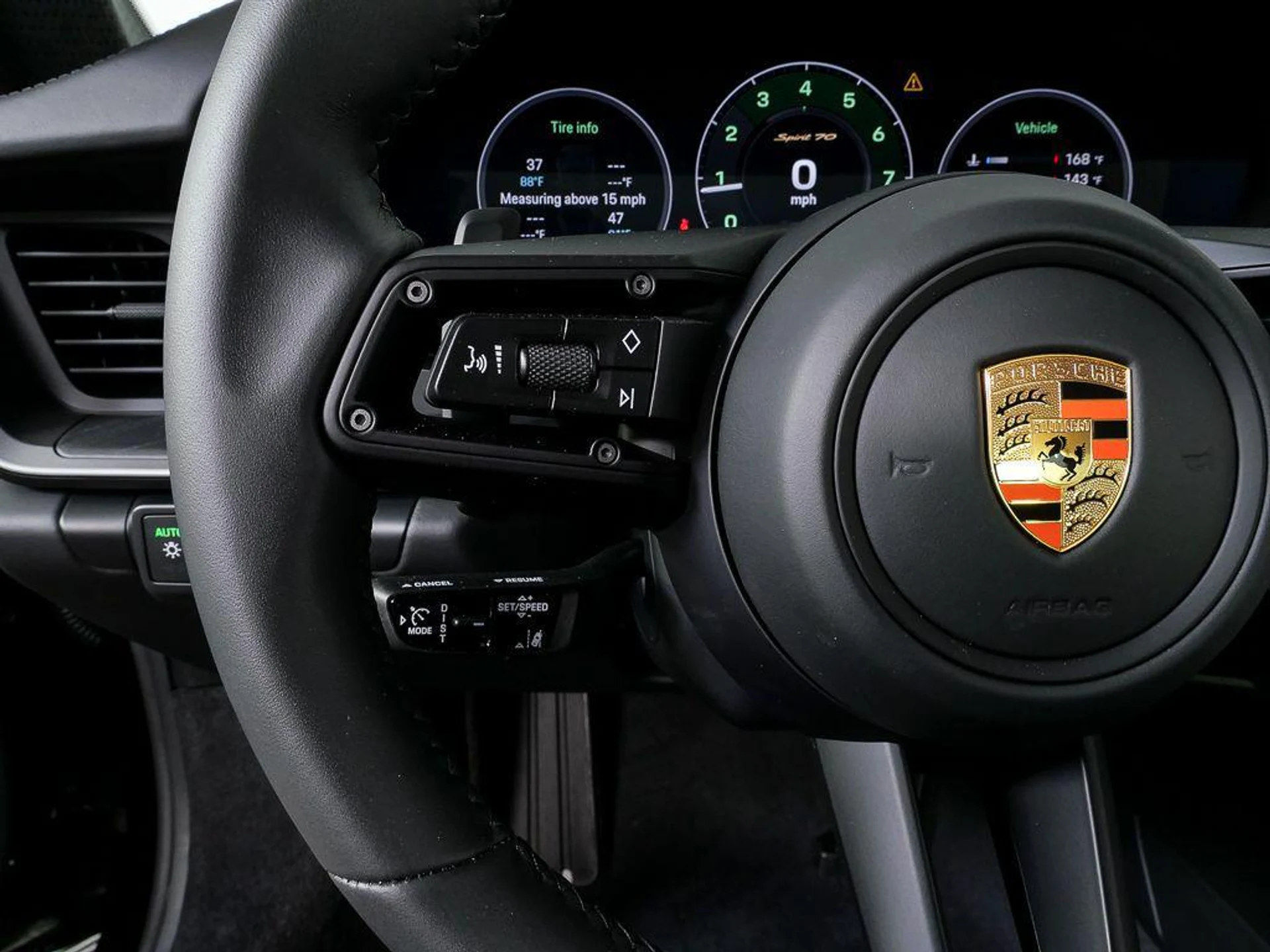 mph009_3120370834_F1y_Qx_Mm8q8me1i_S_Irr_G_s_Mb_LLFA_57e83c6261