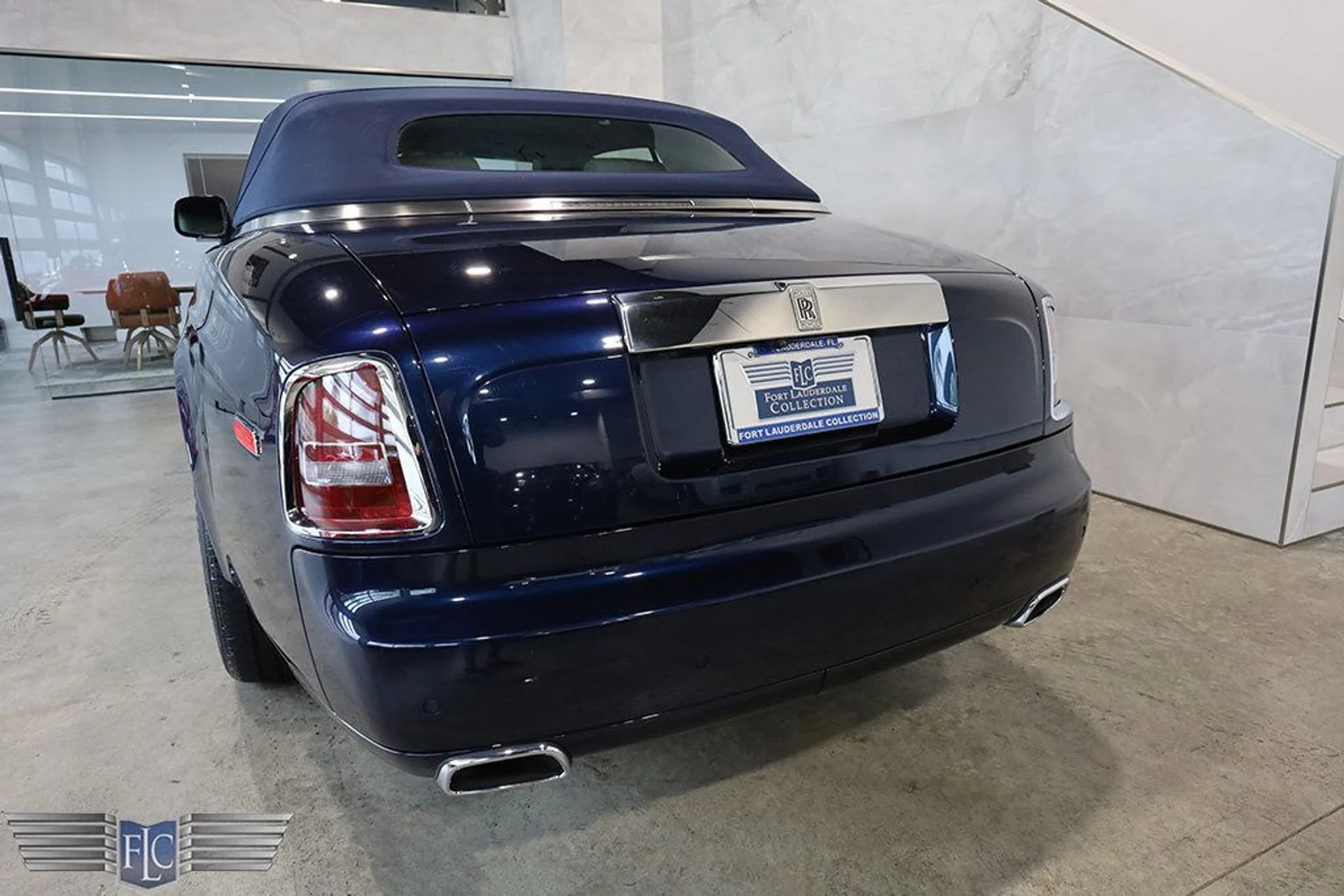 mph009_3133944710_used_2013_rolls_royce_phantom_coupe_2drdrophead_9689_22930572_10_1024_c06b02863b