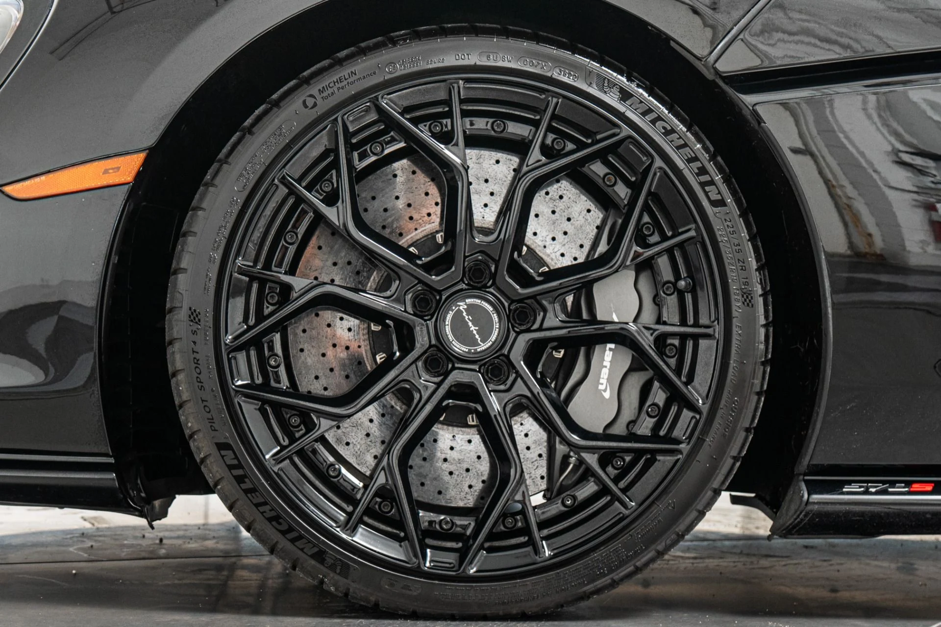 mph009_3137708502_Used_2020_Mc_Laren_570_S_1787089177_5958e912ac