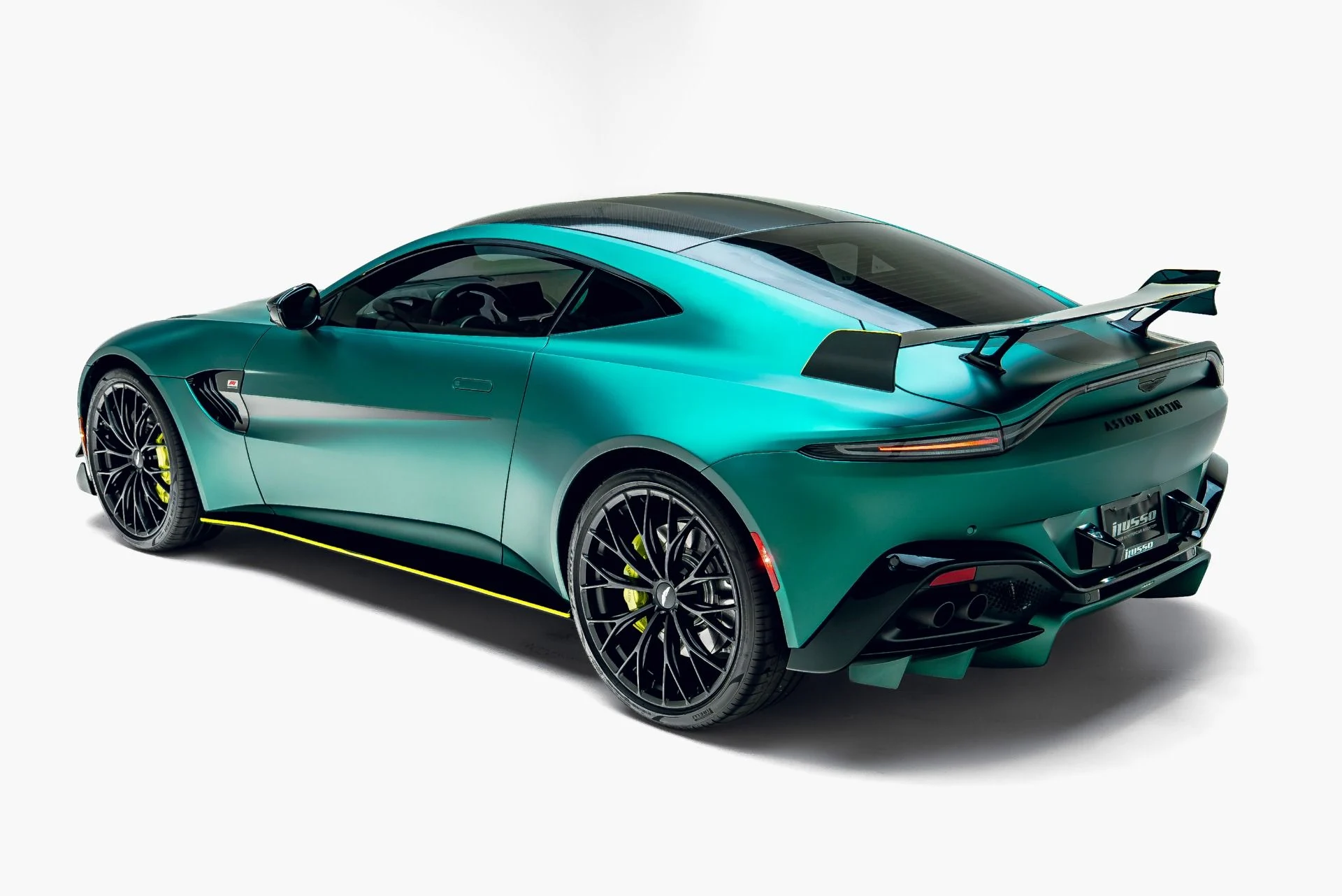 mph009_3138350187_Used_2023_Aston_Martin_Vantage_F1_Edition_1783661150_4b6aa26cb2