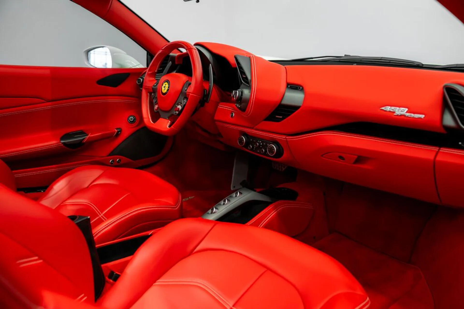 mph009_314047985_ferrari_488_spider_2019_jpg_v_1754355020_3971c8fee4