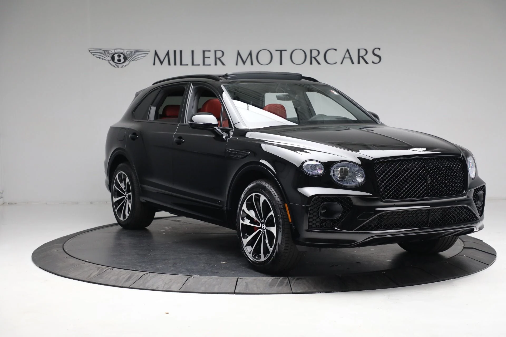 mph009_3141499635_Used_2022_Bentley_Bentayga_V8_1772749614_10c546747a