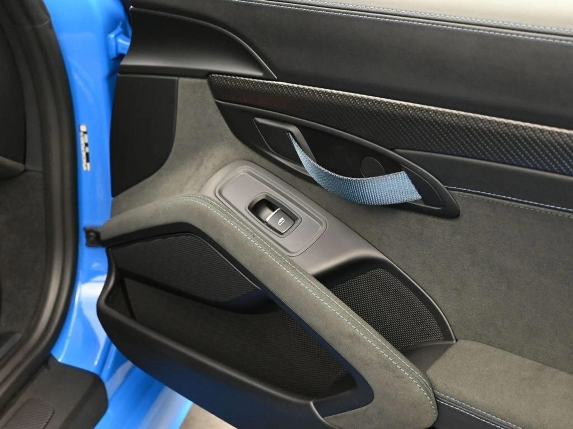 mph009_3143197427_9af17c9e81d30736e0940e3975dabd84x_95ef2504ff