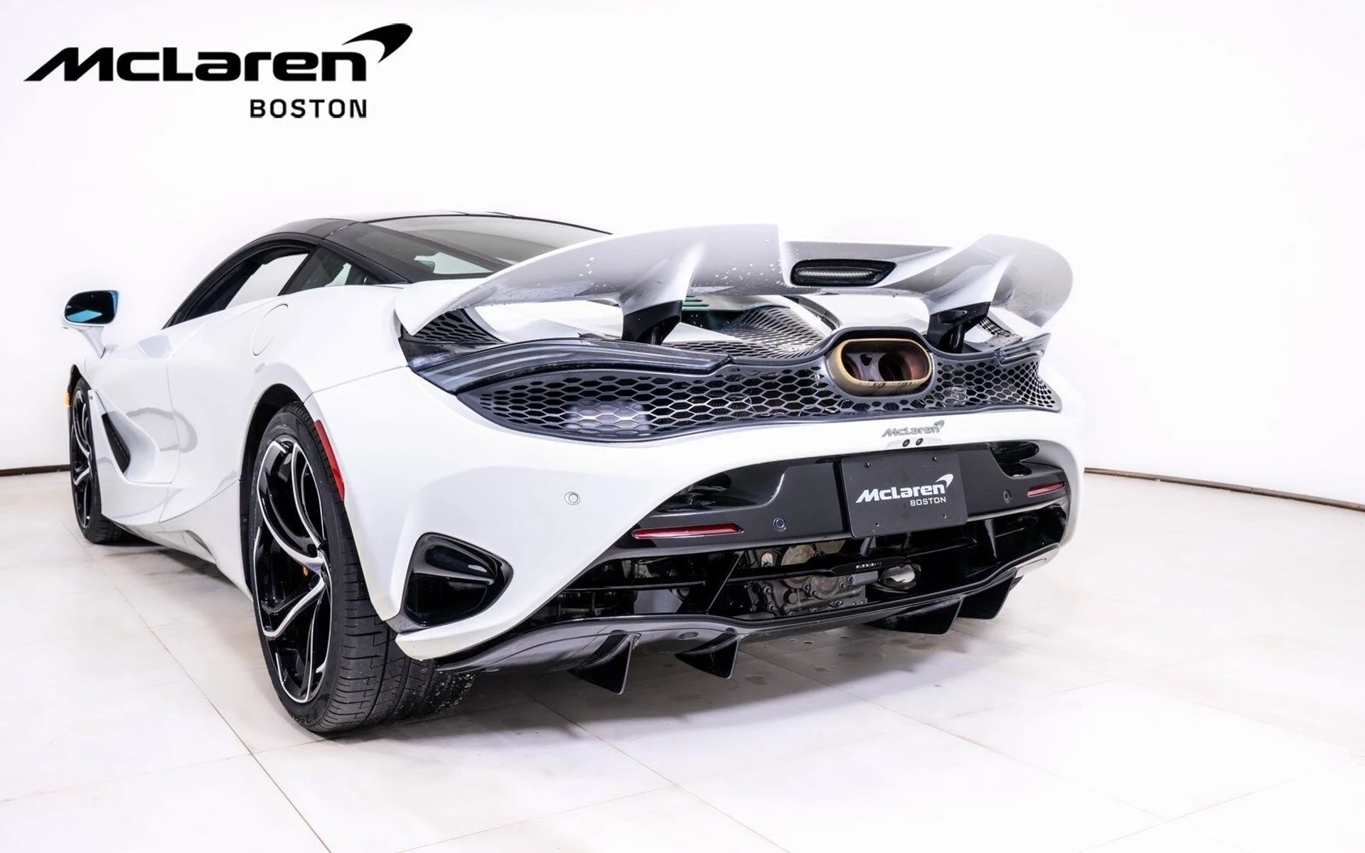 mph009_3150889890_0fbccdb209a1e6cf53cf1cc500481e8cx_6b4e237a51