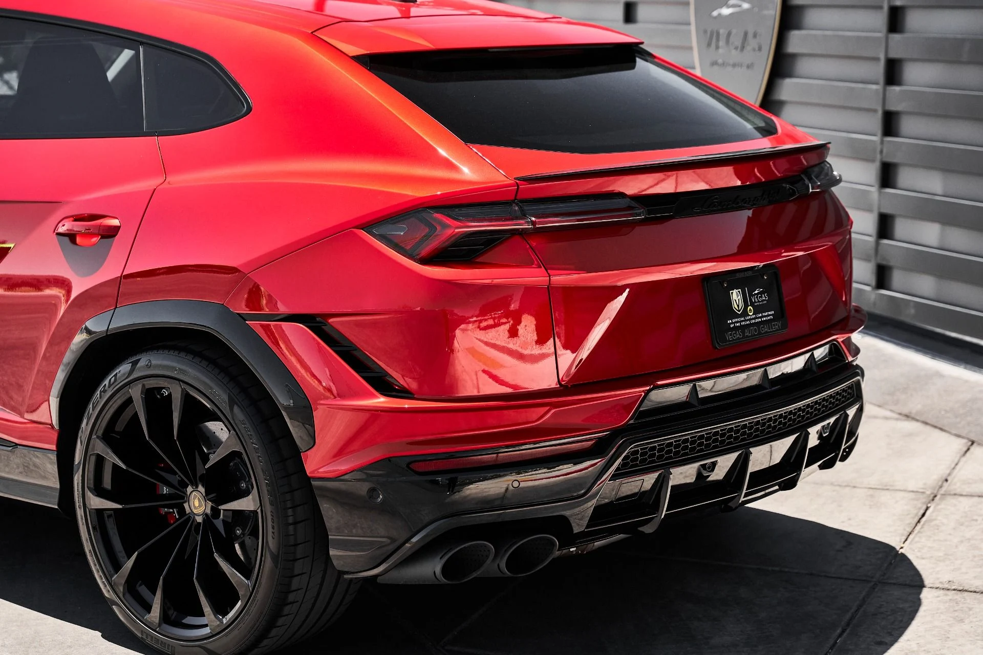 mph009_3155980479_Used_2023_Lamborghini_Urus_S_1781910459_a7fc22f09b