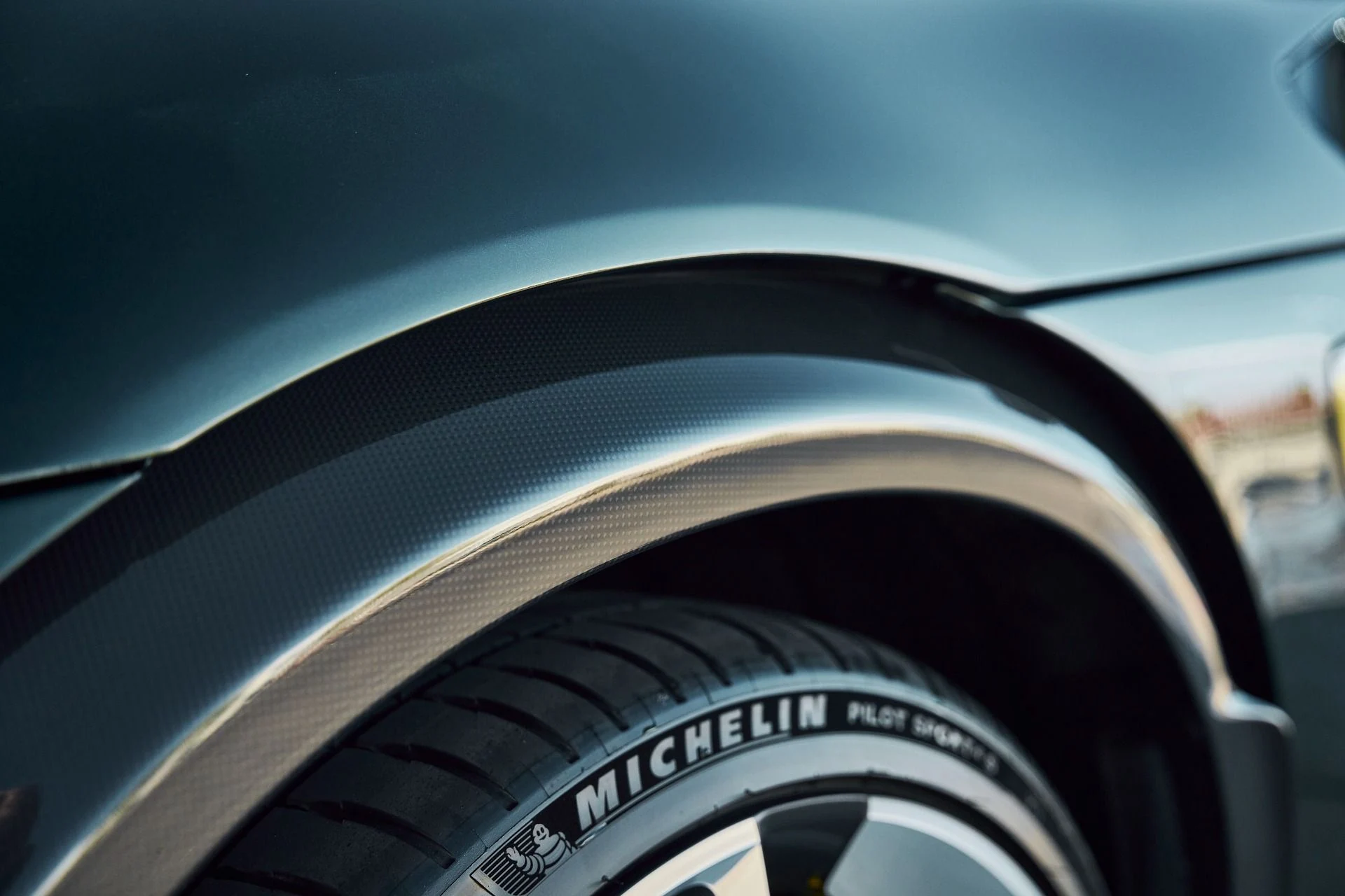 mph009_3159993733_Used_2026_Ferrari_Purosangue_1771462107_c5f5ffd7fa