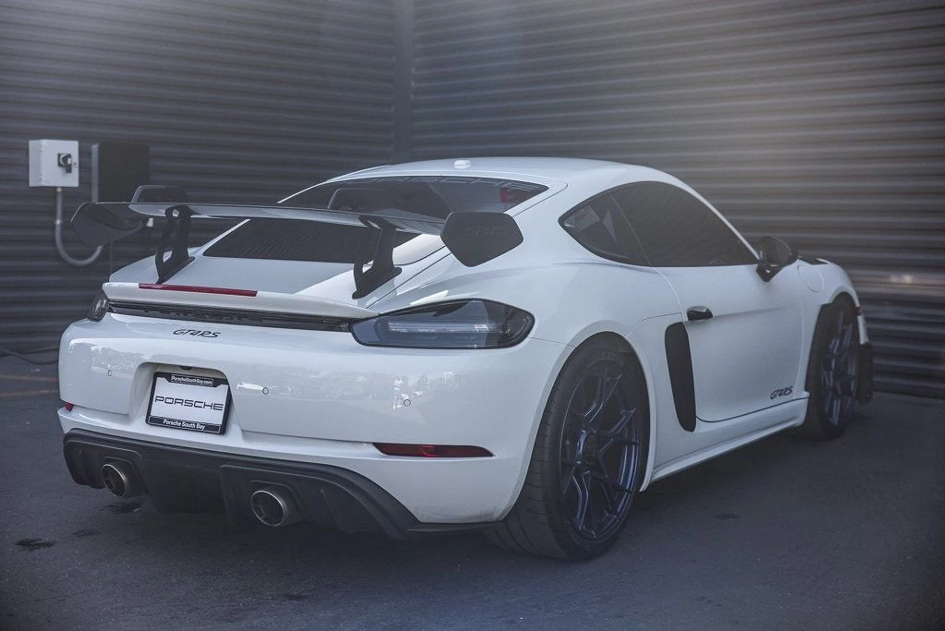 mph009_3160028449_e3ff93e55934265e6f650510a5c4afc8x_fc7b8a0ea6