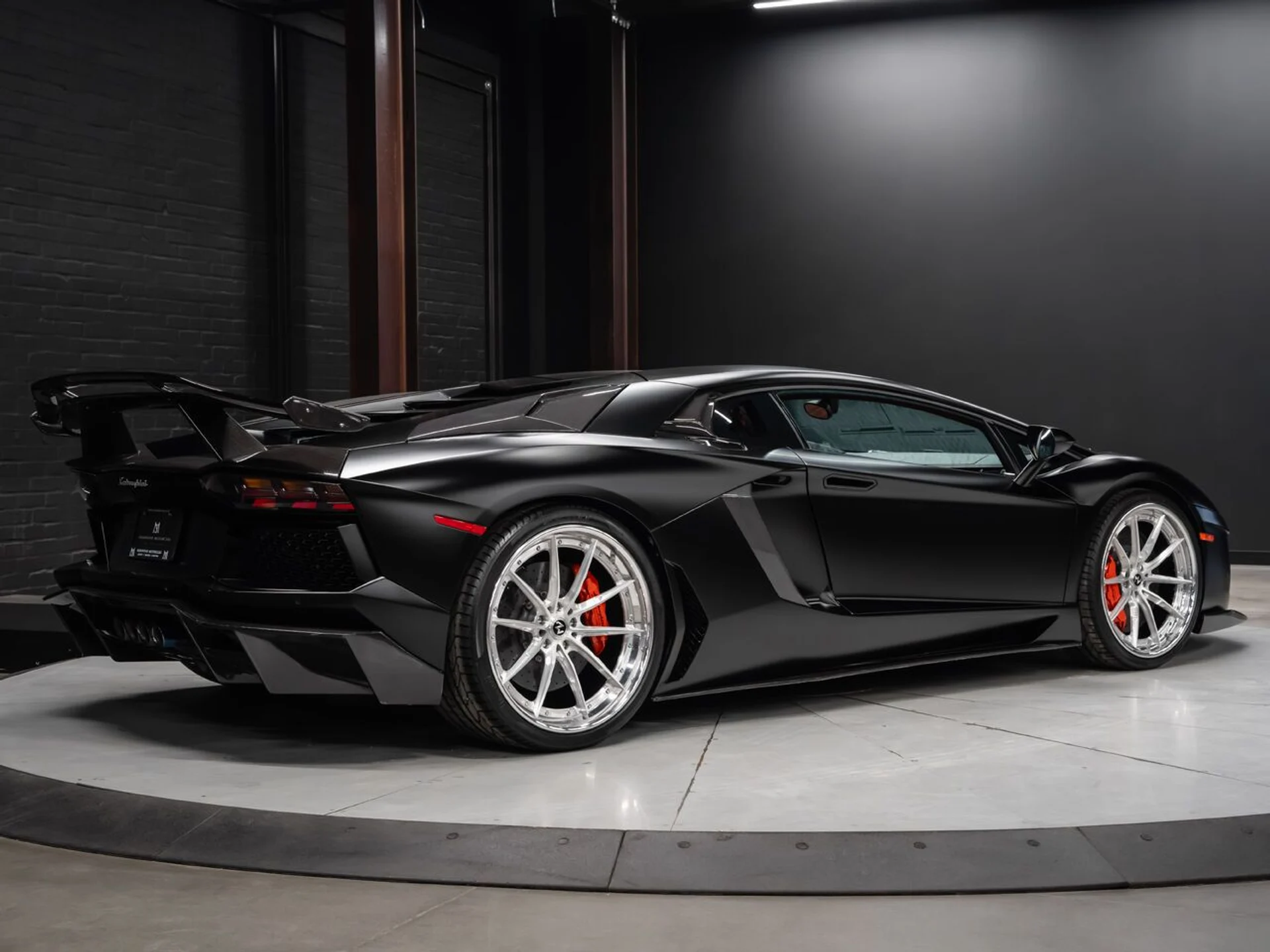 mph009_3160962431_lamborghini_aventador_2015_f92622038f