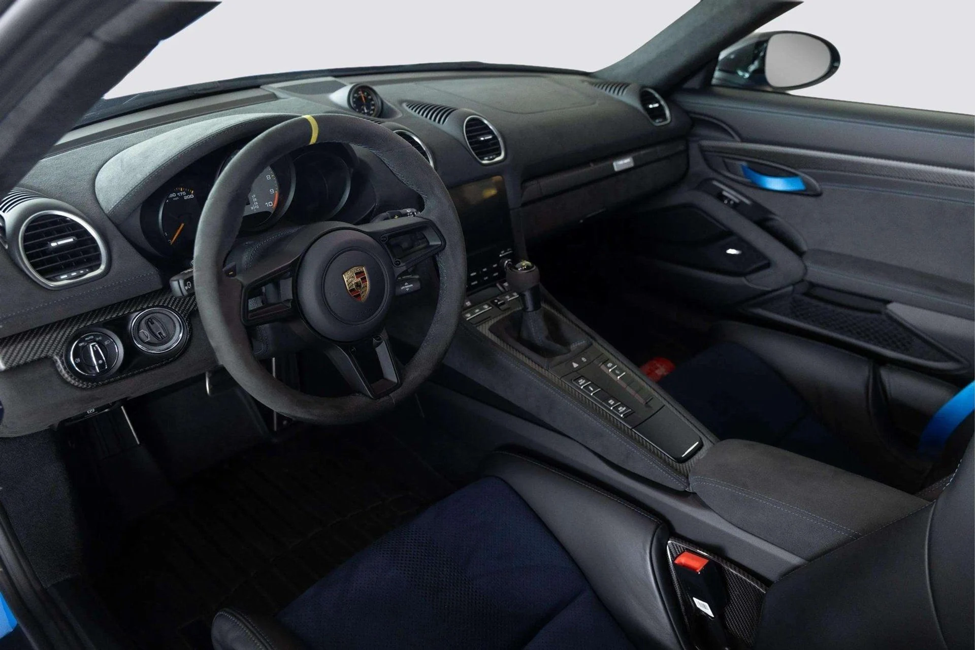 mph009_3166856643_image_10_5dbe7655a3