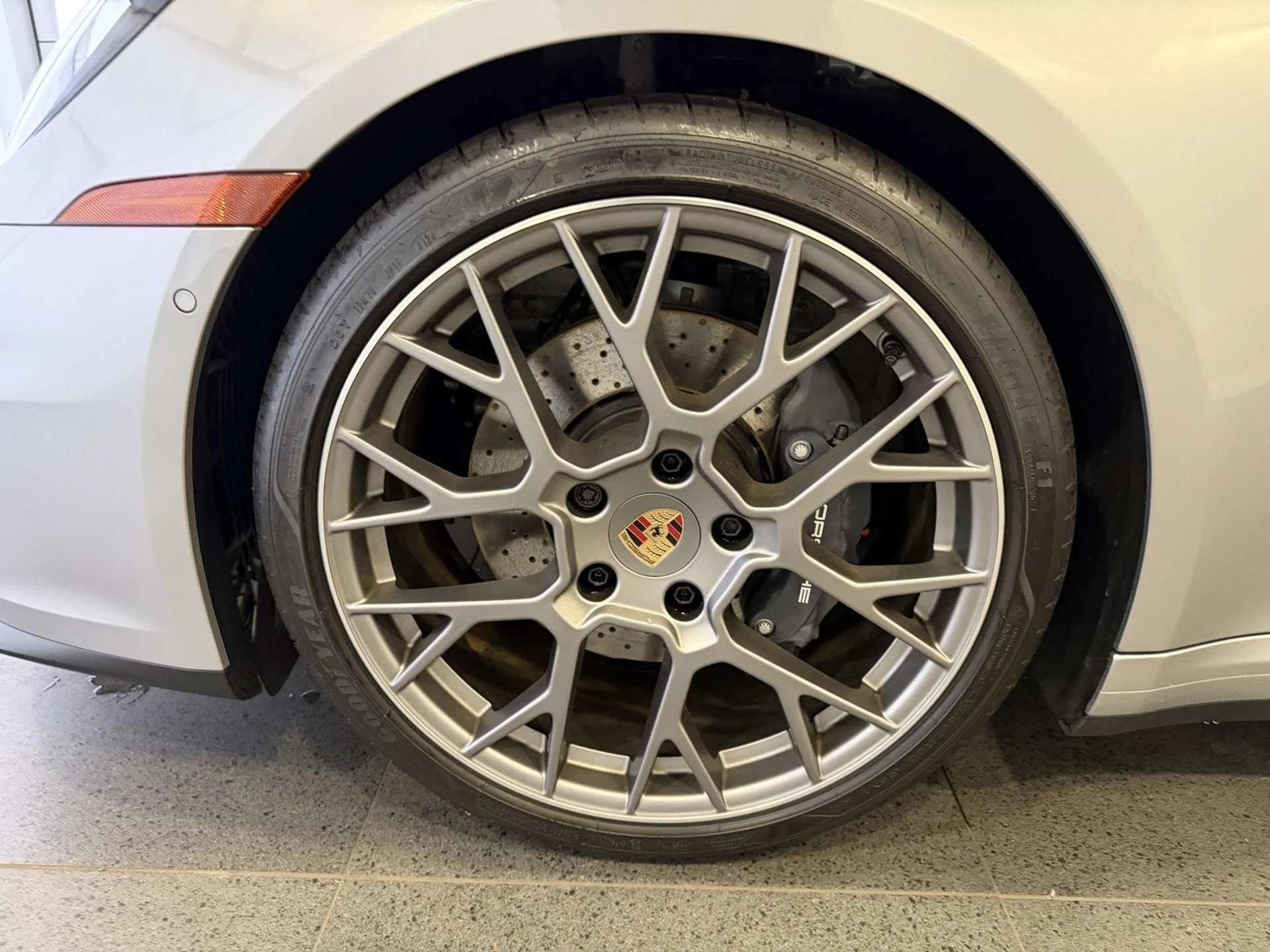 mph009_3176185098_5148d3699f29fa22db642c16c061c94ax_5aec8e2dcd